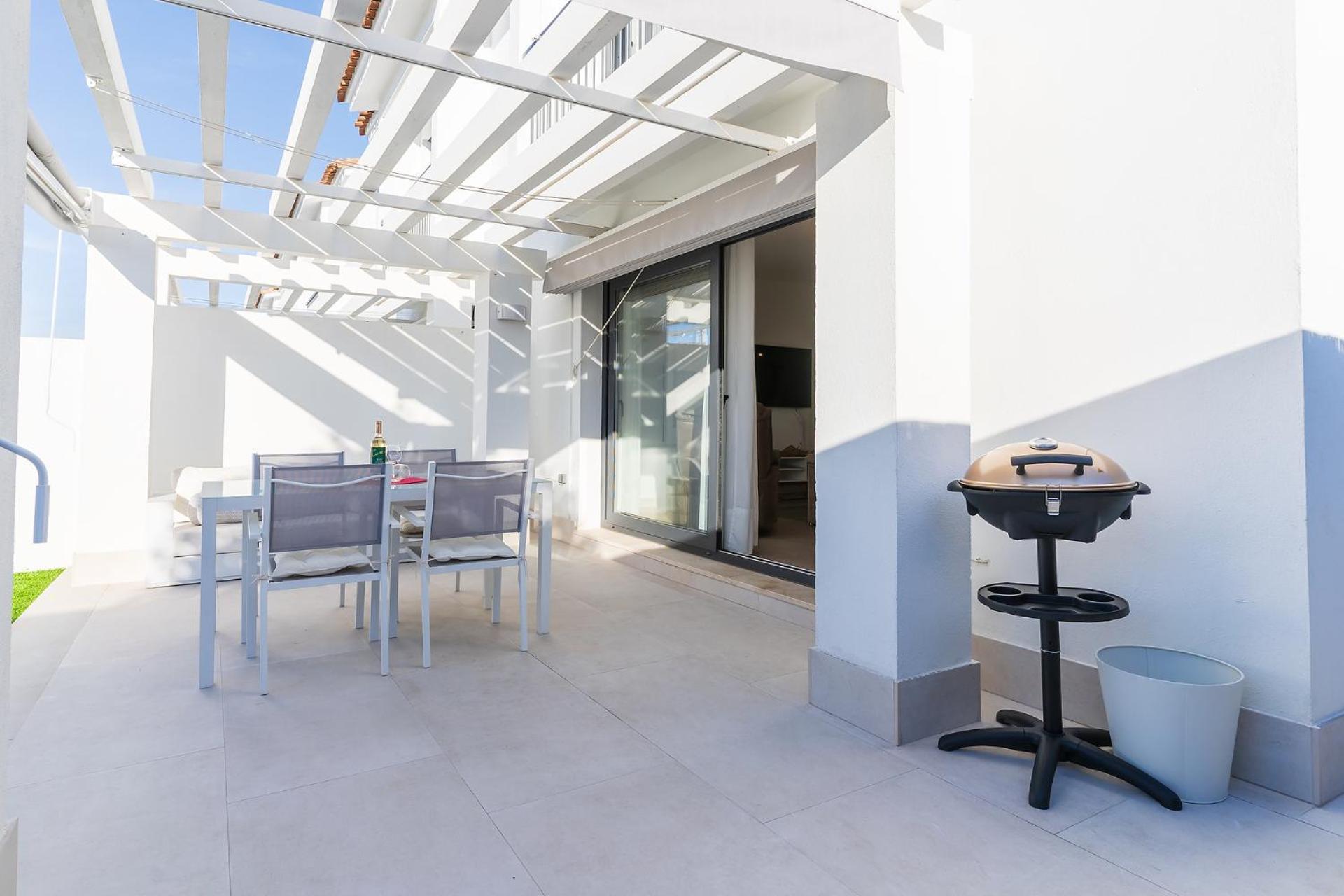 Holiday home Pareado Con Piscina En