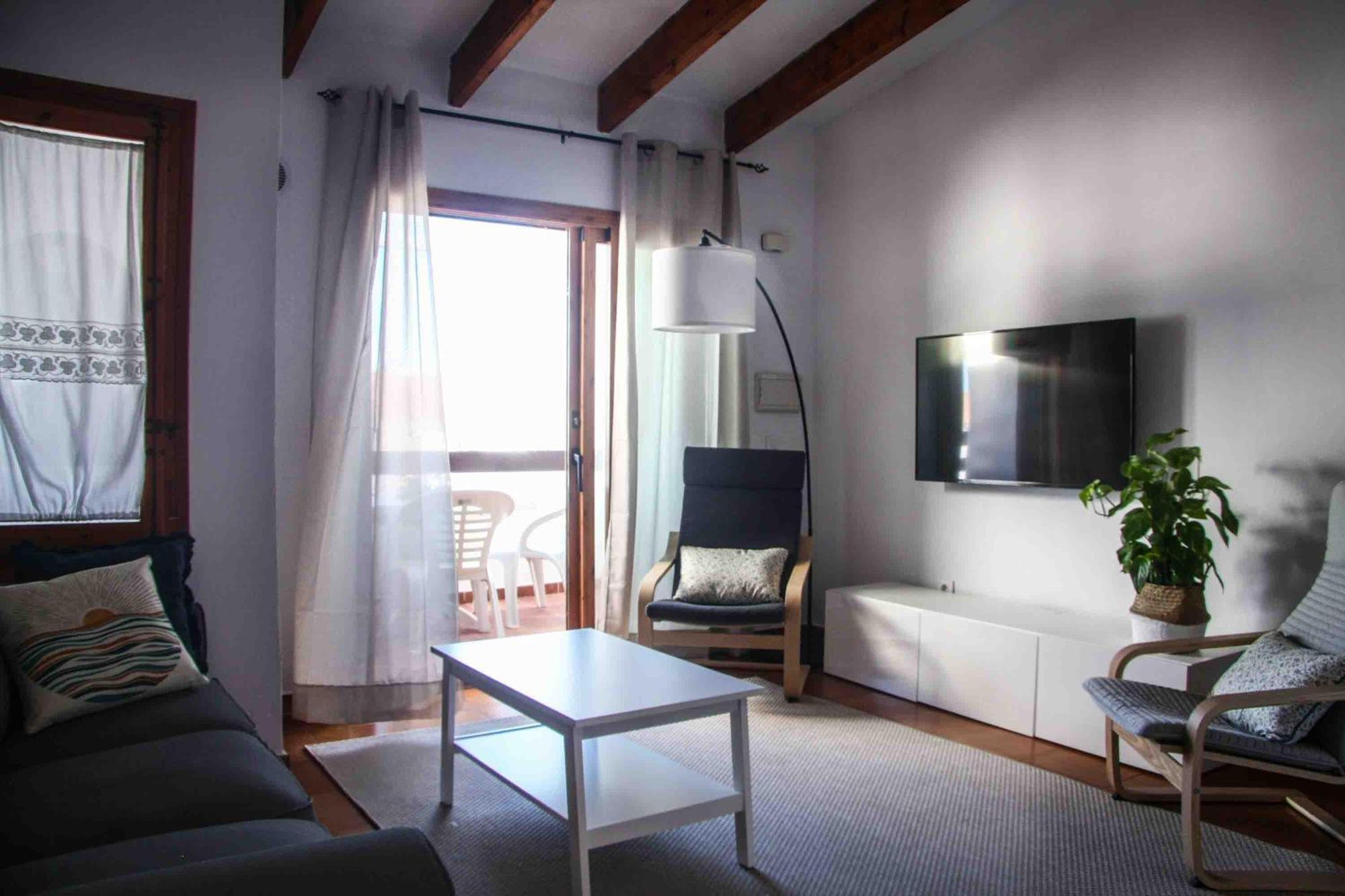 Apartamento Biniplaya - Reformado Al Lado De La Playa *