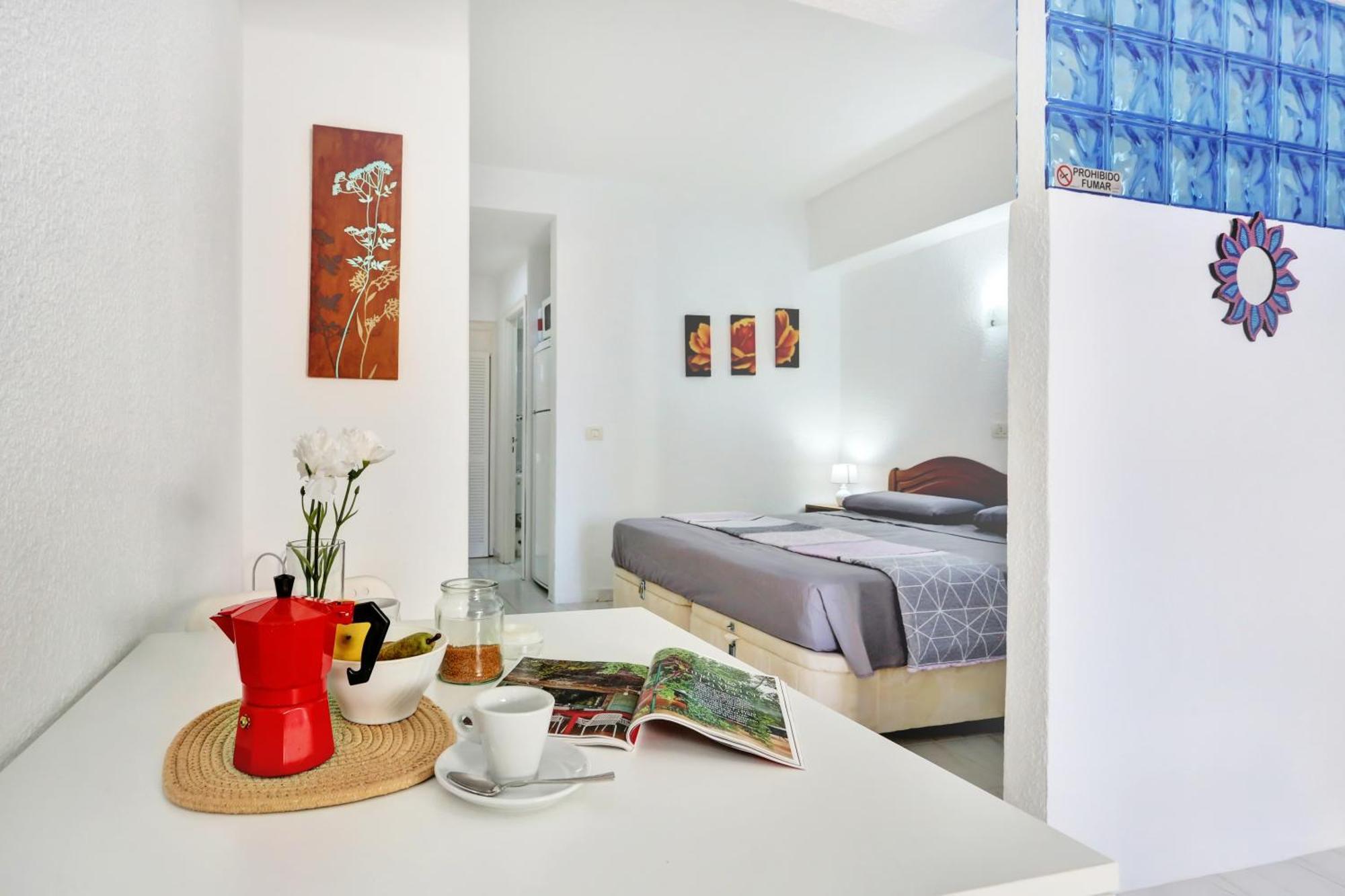 Relaxing Studio, Los Cristianos, Heated Pool, Air Con Apartment Los Cristianos (Tenerife)