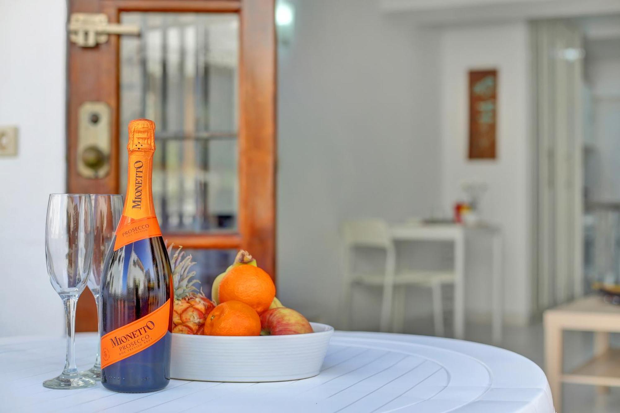 Apartment Relaxing Studio, Los Cristianos, Heated Pool, Air Con Los Cristianos (Tenerife)