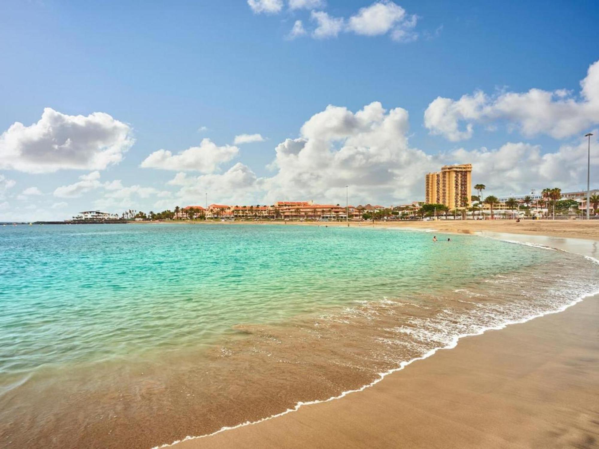 Relaxing Studio, Los Cristianos, Heated Pool, Air Con *