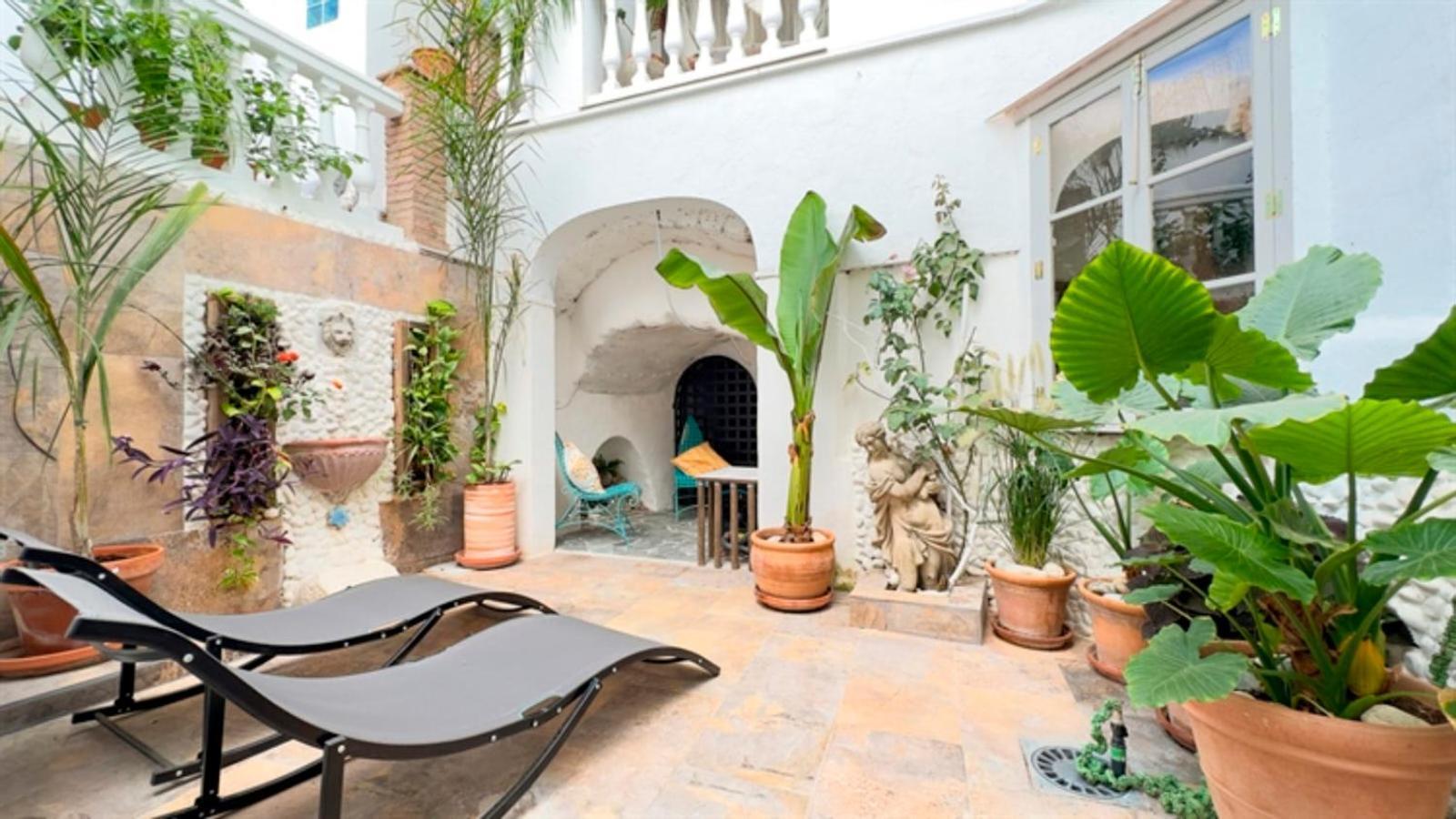 Nomadara - Boutique Pensión Coín