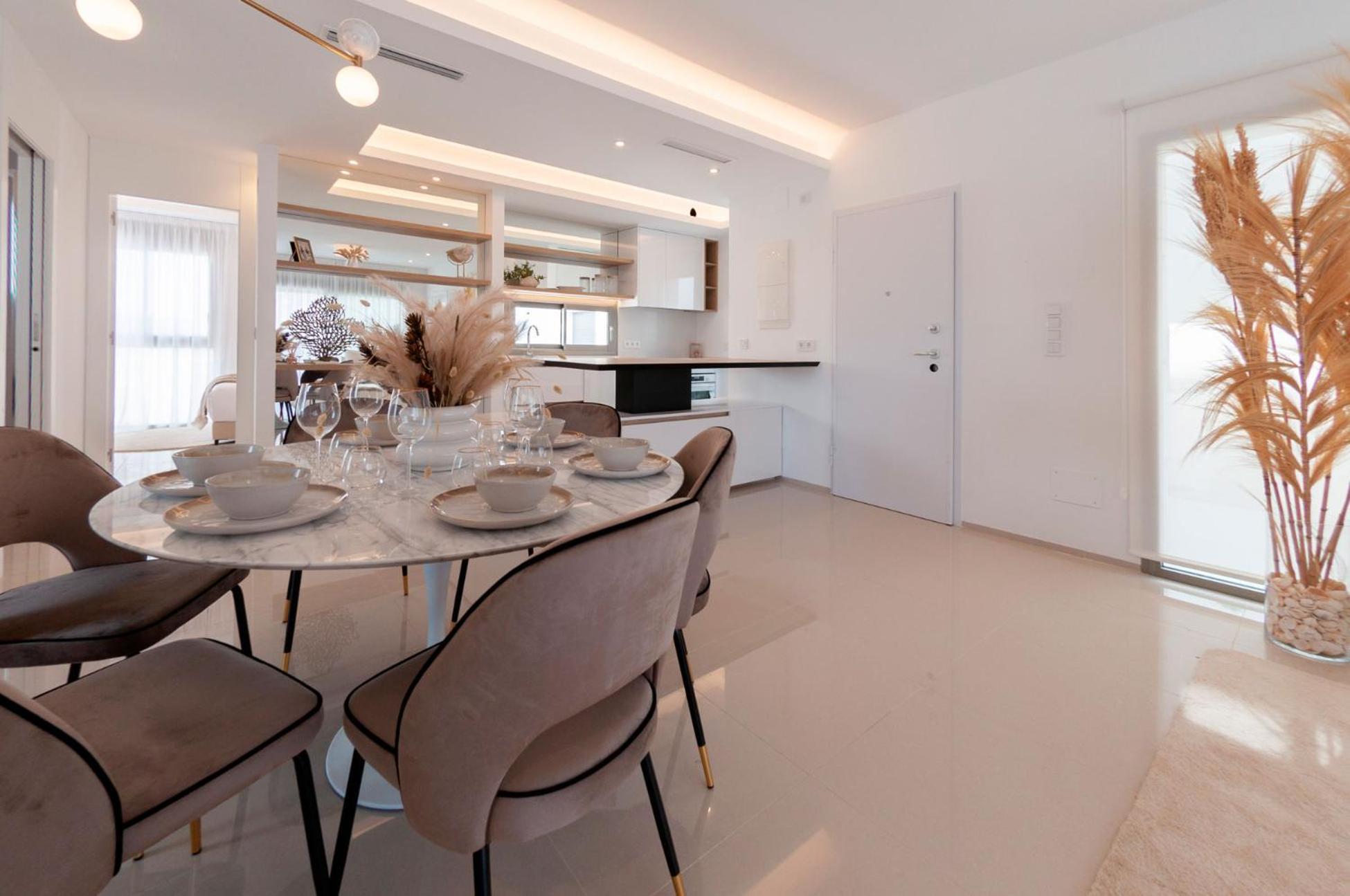 Villa De Sol In Alcazares With 4 Bedrooms, Private Swimming Pool, Sauna And Jacuzzi.