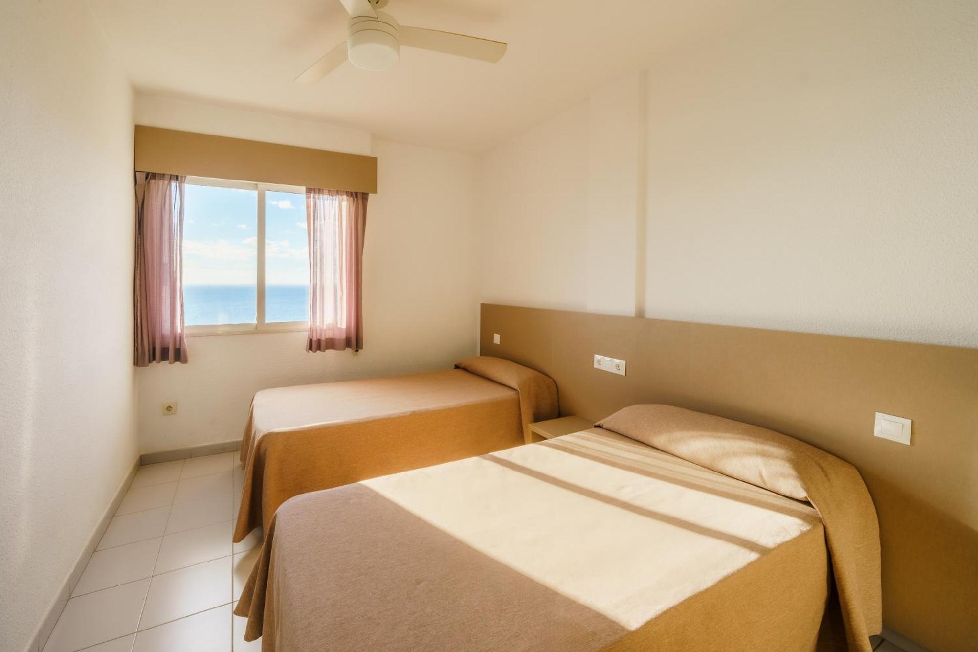 El Faro Apartahotel