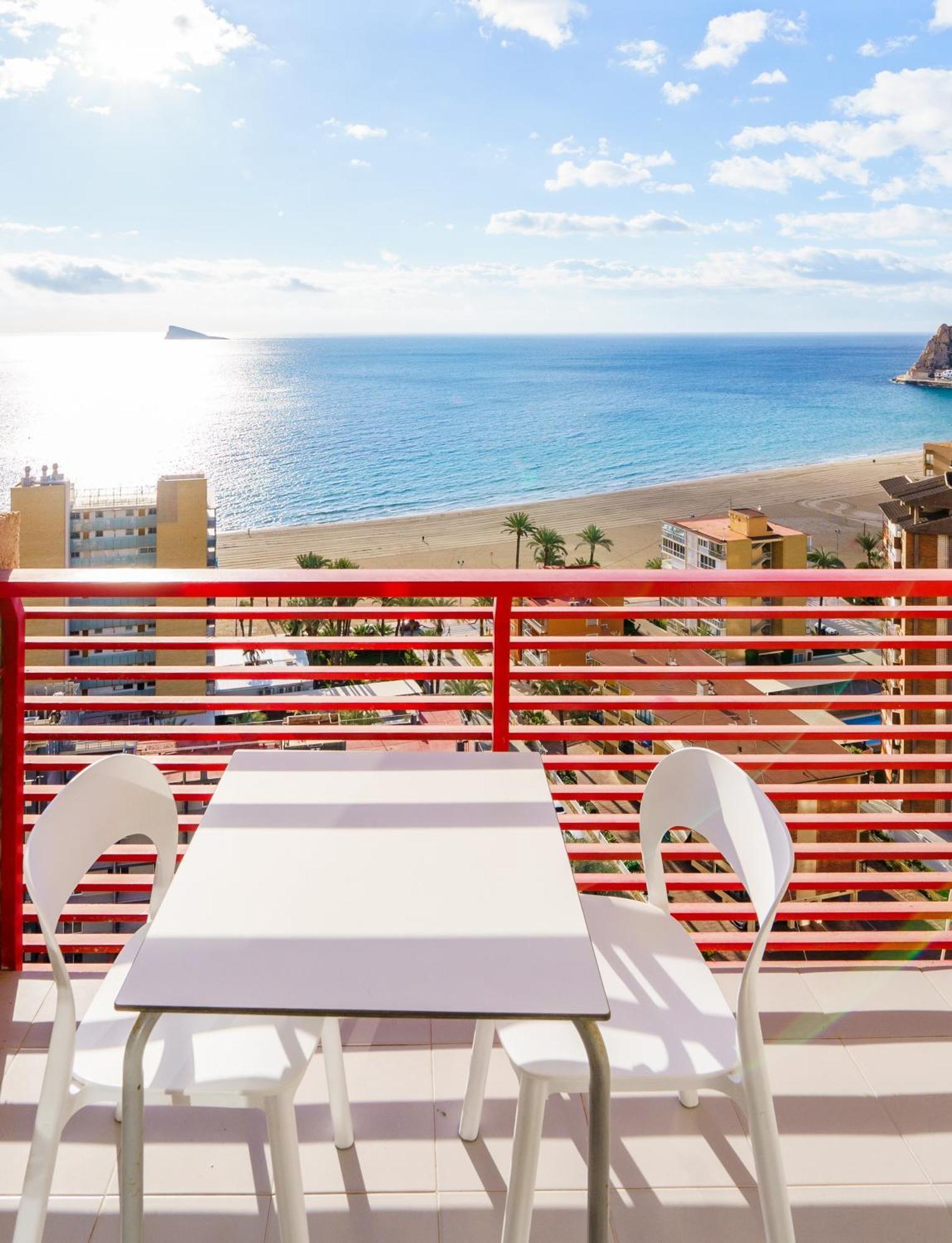 El Faro Apartahotel 2*