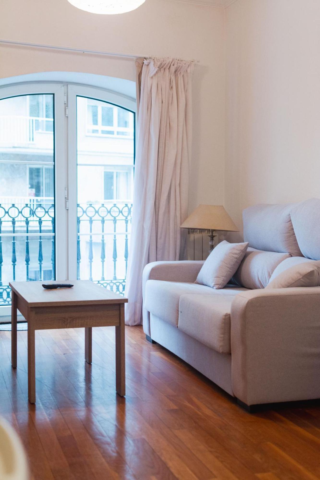 Apartment Con Vistas A La Playa De La Concha En Donostia-san Sebastian - Marina 1 *