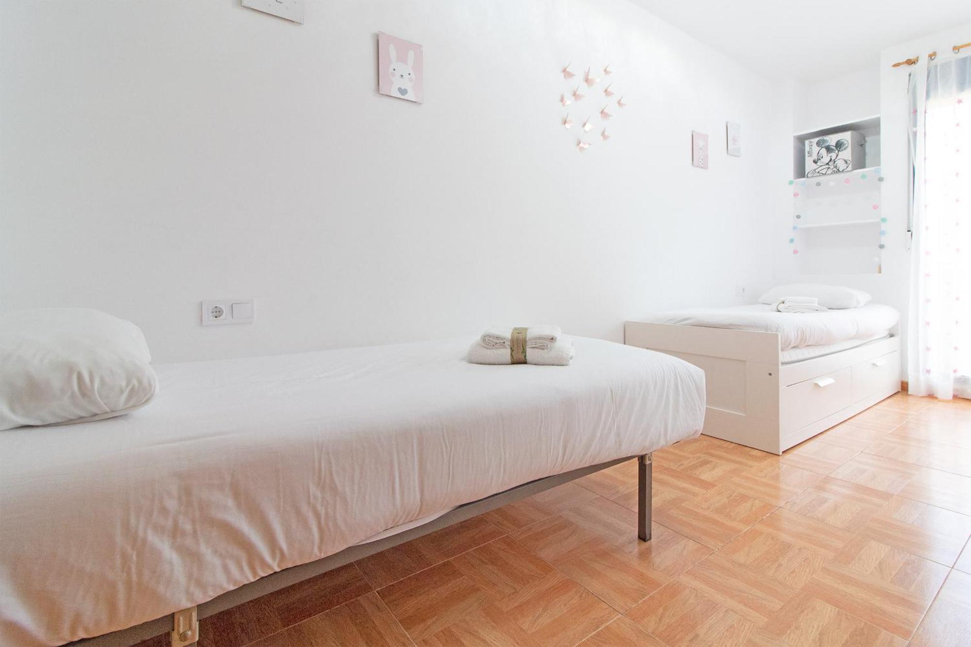 Global Properties, 5 Personas Con Terraza Y Barbacoa Apartment