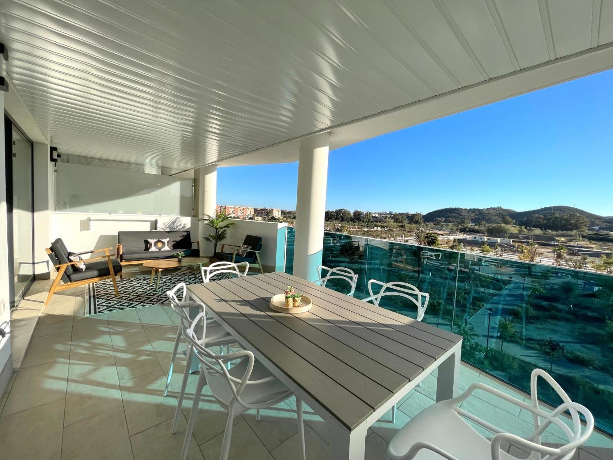 Three Bedroom Vacation Paradise Apartment