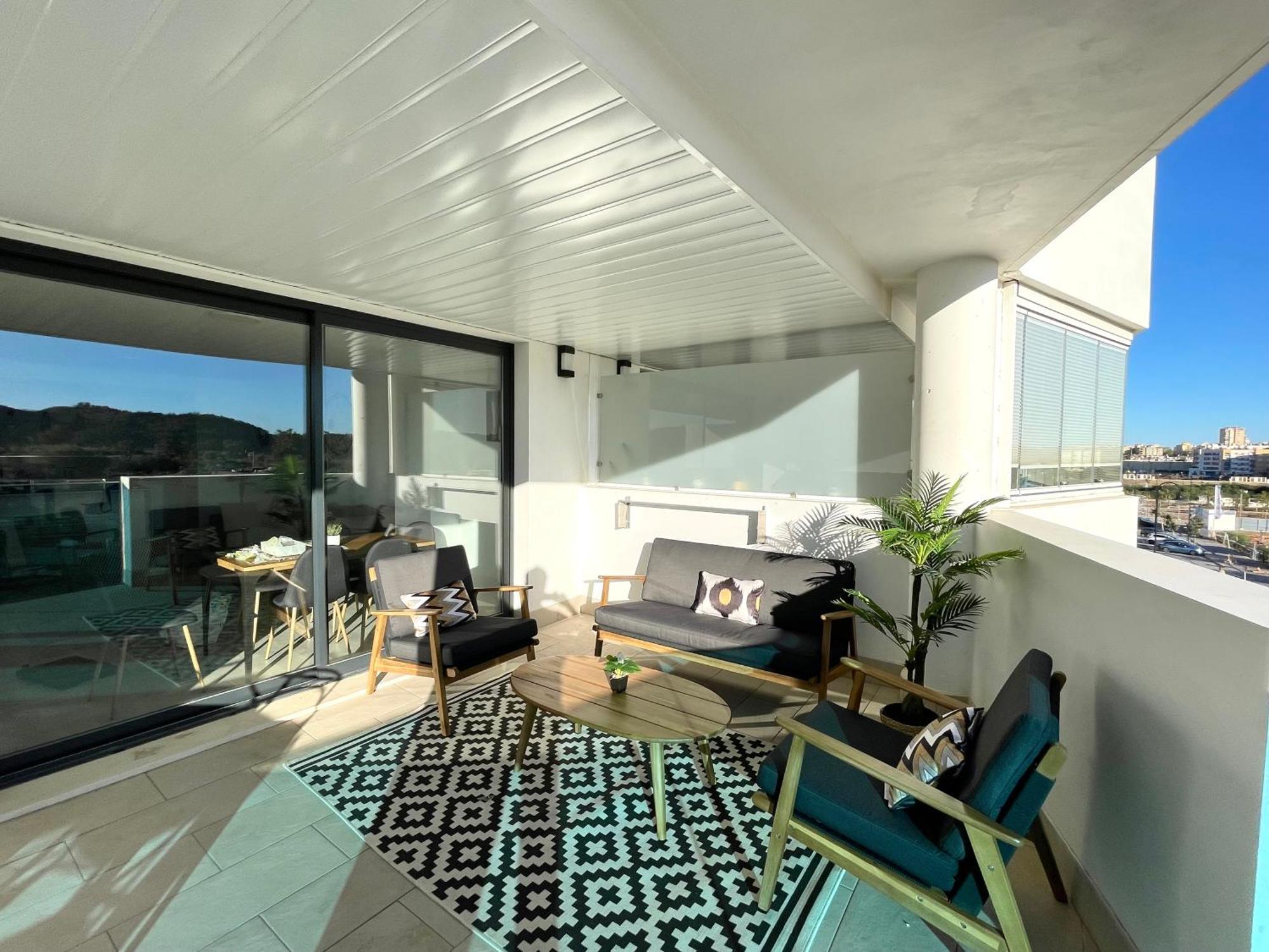Three Bedroom Vacation Paradise Apartment Fuengirola