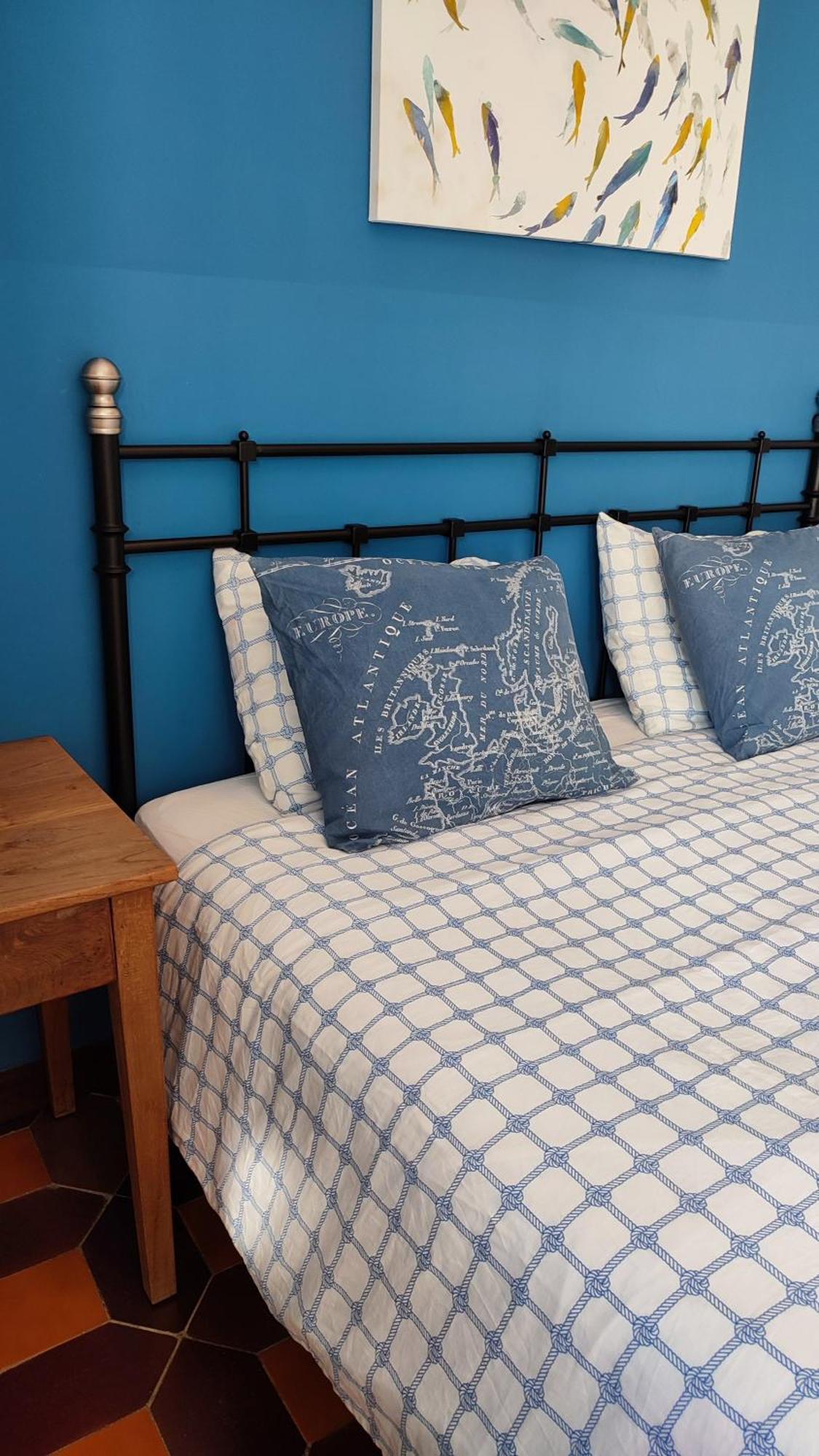 Torre De La Campana Bed & Breakfast *