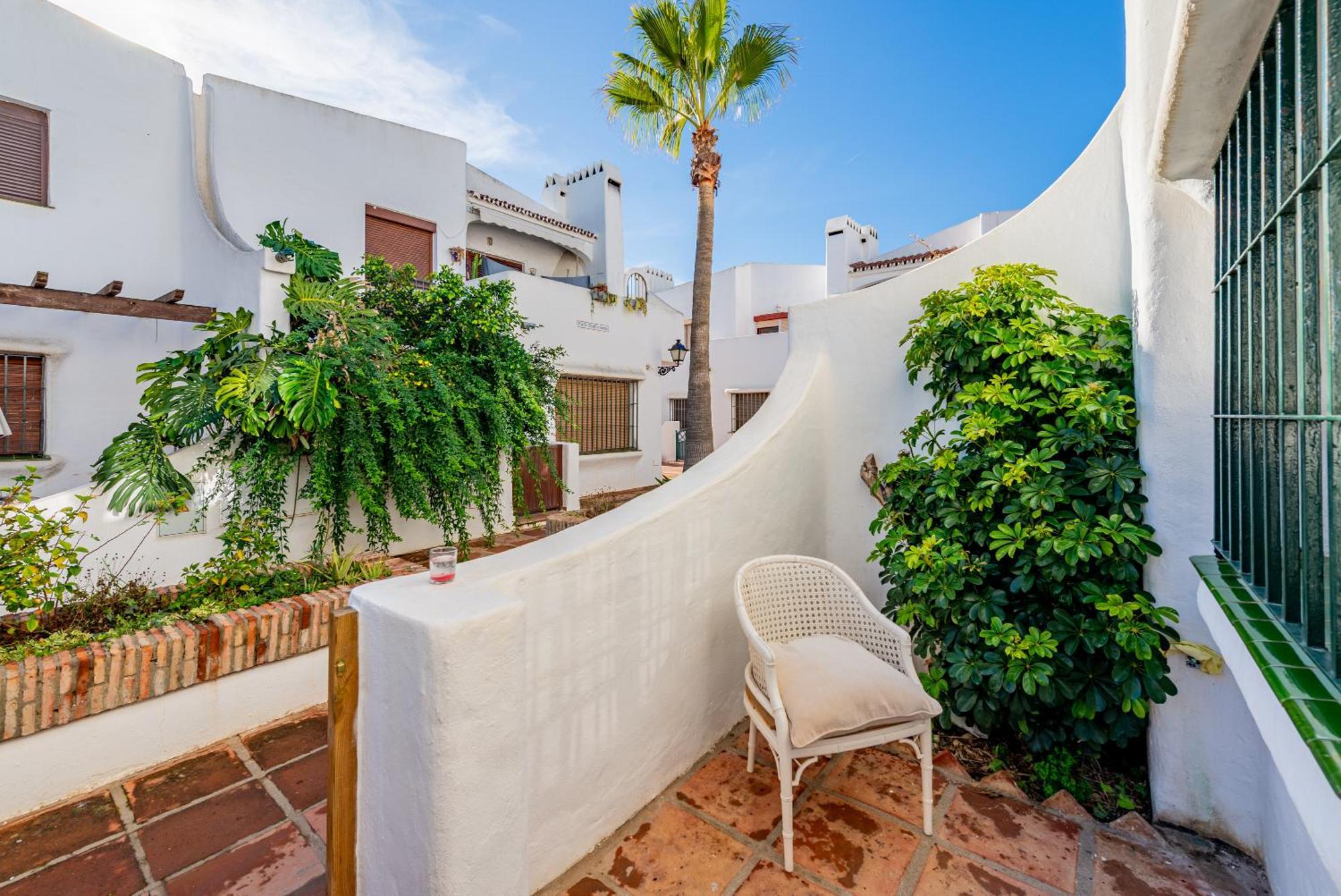 Gaviotas Apartment *