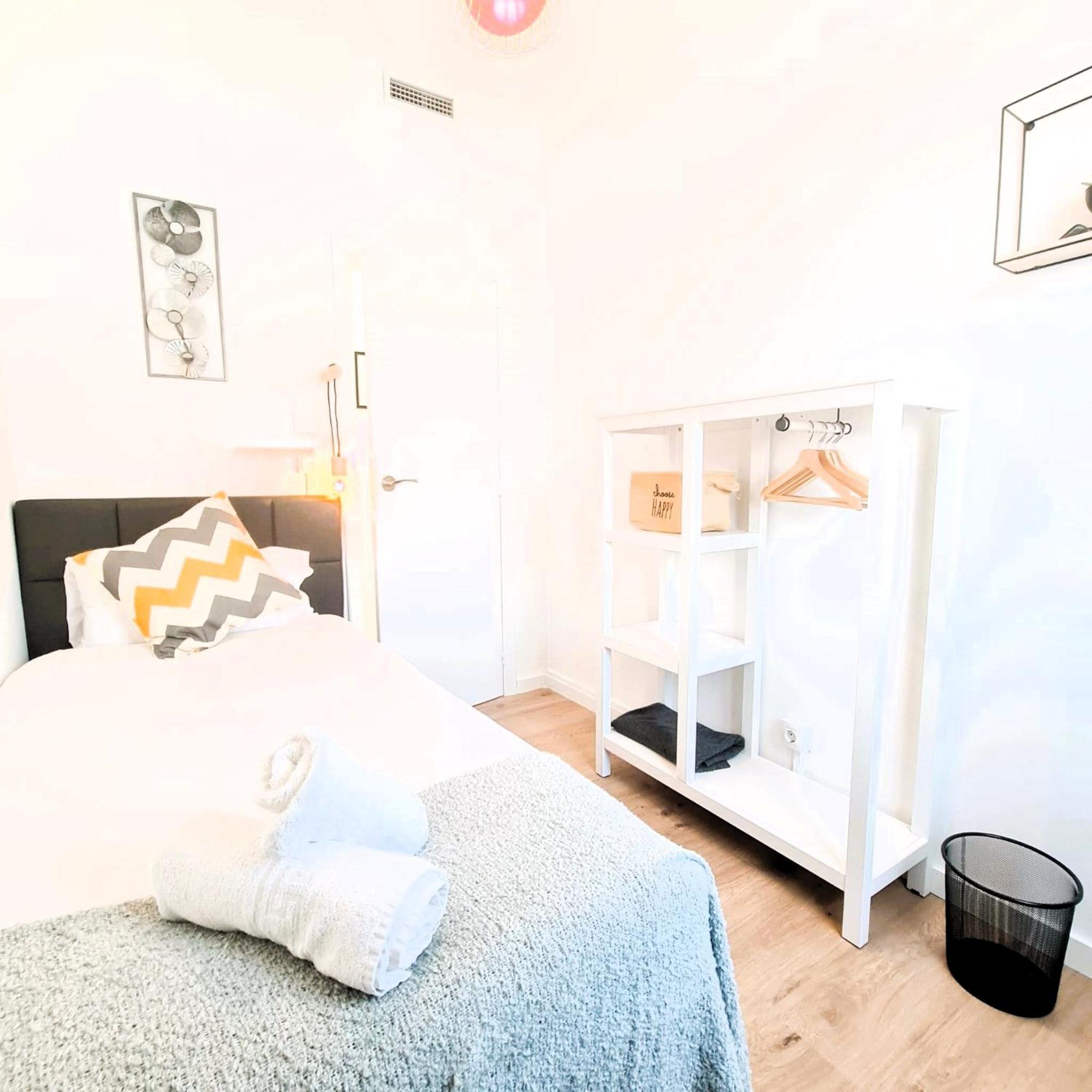G74 Avenida Gaudi 4 Bedrooms With Balcony- Sagrada Familia Apartamento