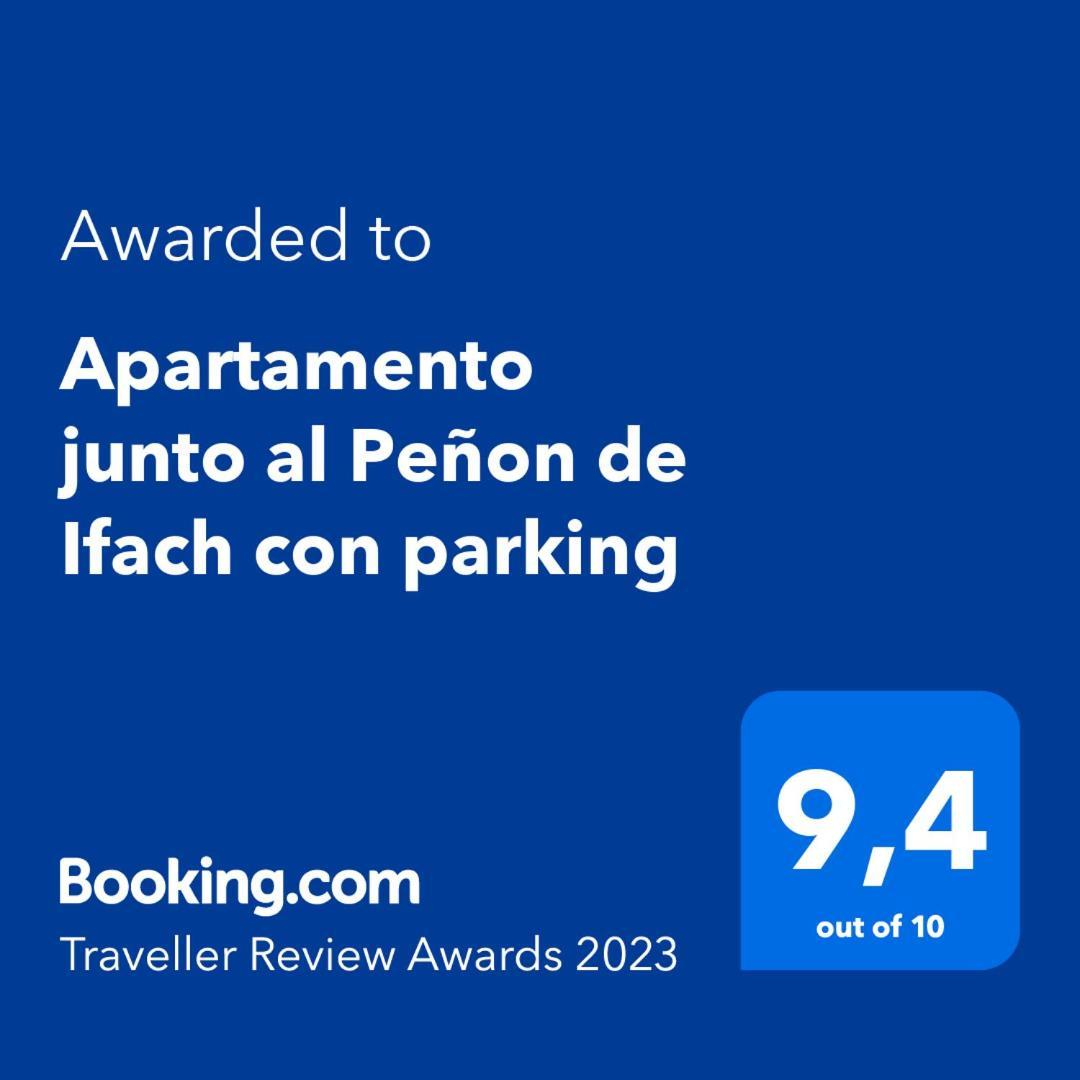 Junto Al Penon De Ifach Con Parking