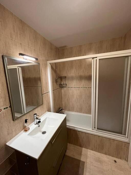 Centro De Apartment Comillas