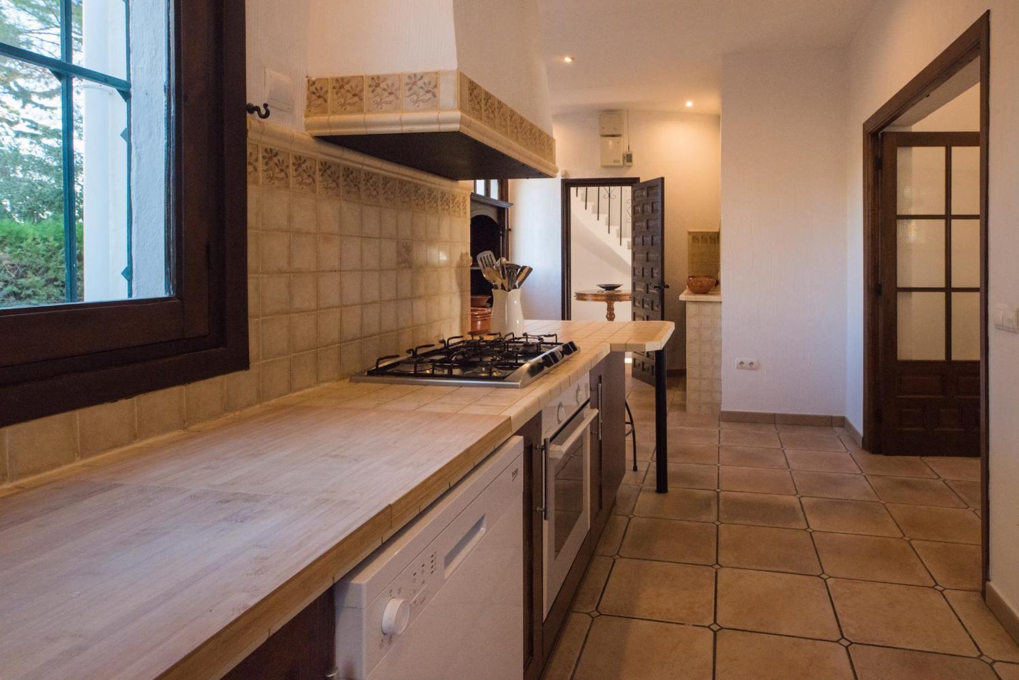 Villa Luxury El Toril - With Heated Pool & Scenic Views *