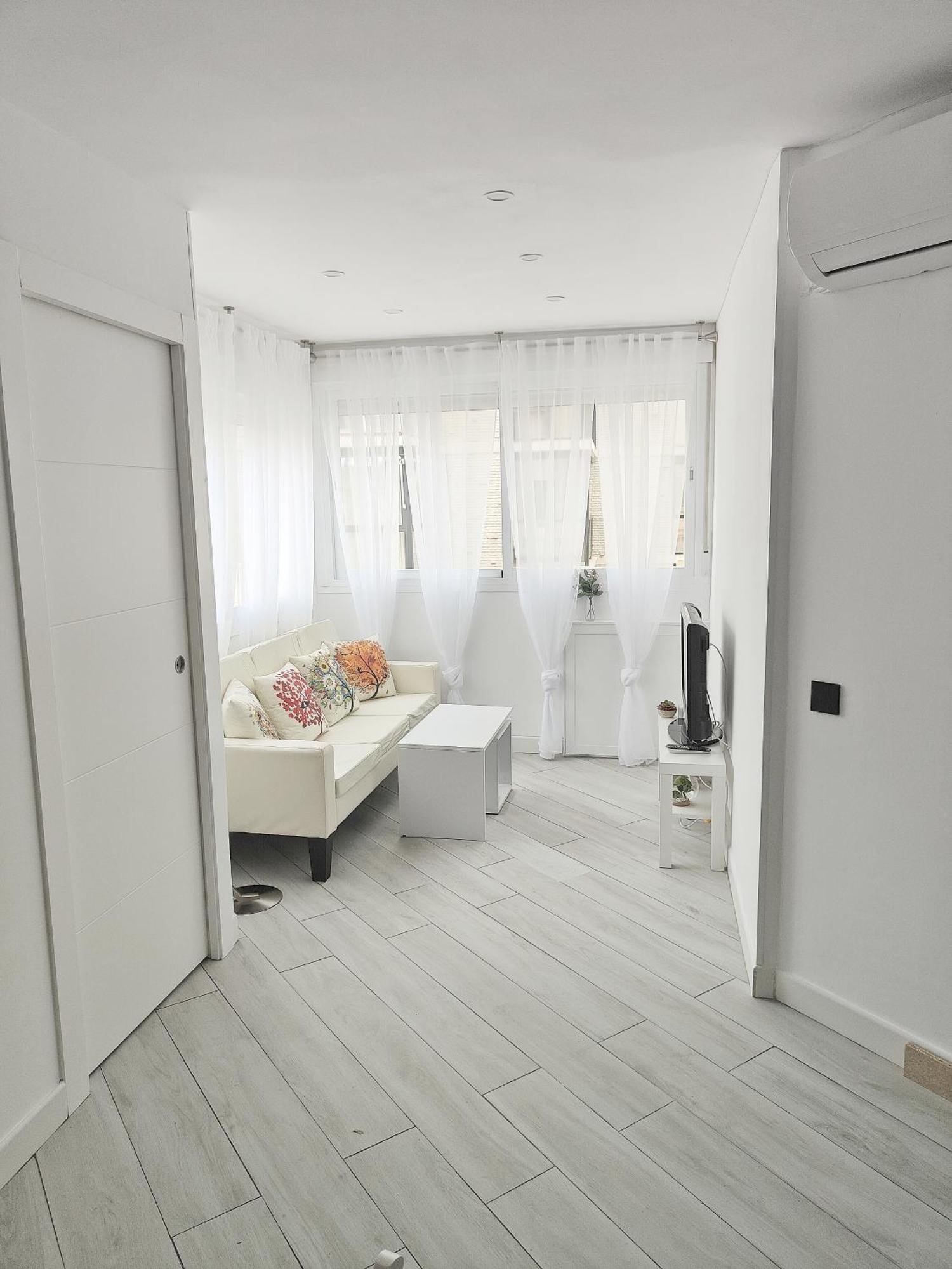 Paseo Maritimo Apartment