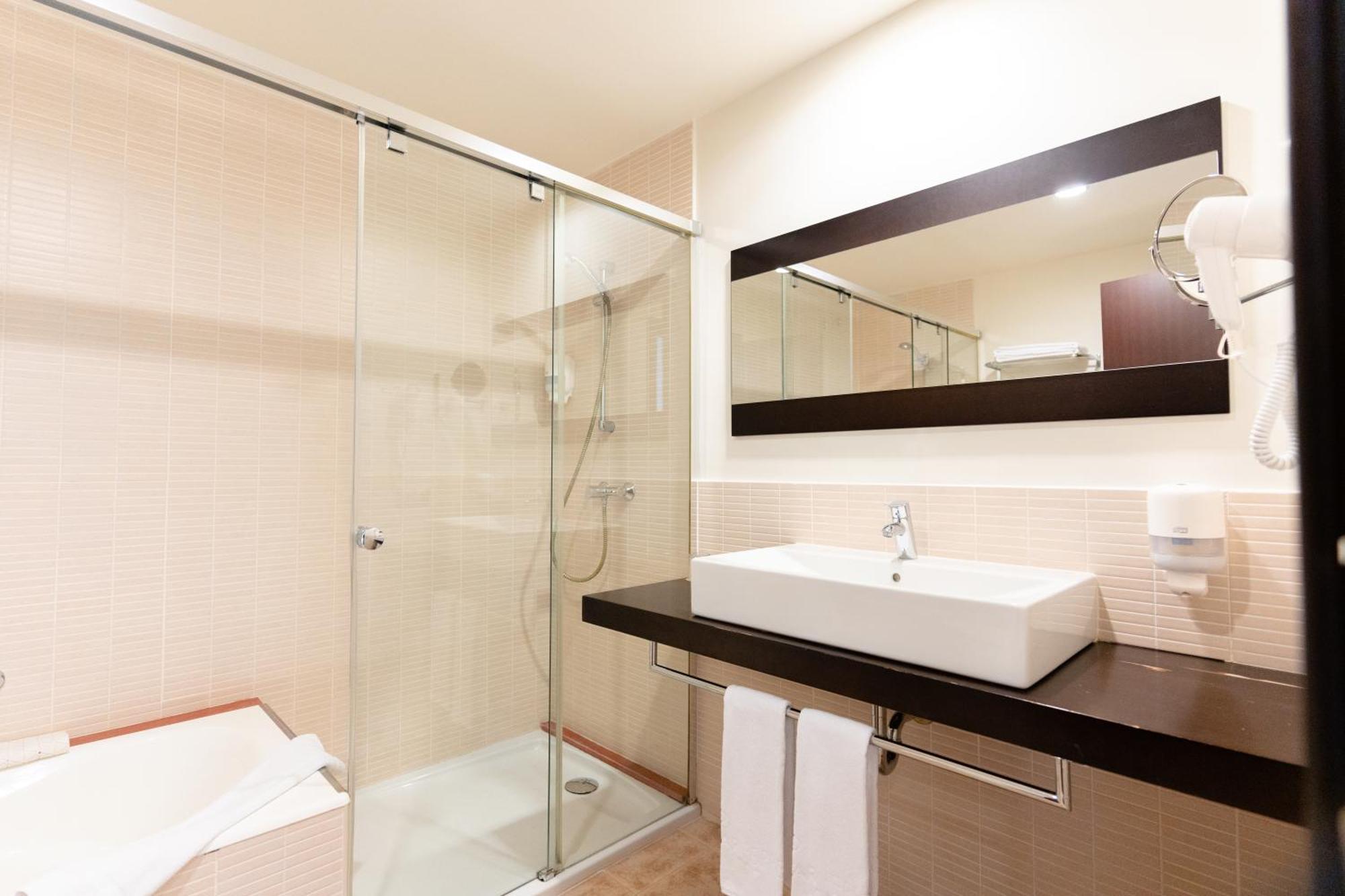 Hotel Loar 3*