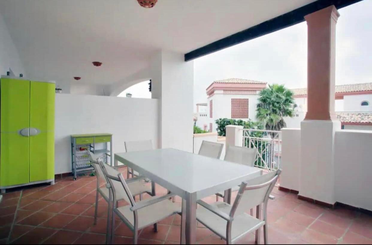 Apartamento Familiar Con Jardin Y Terraza Privada Alcaidesa