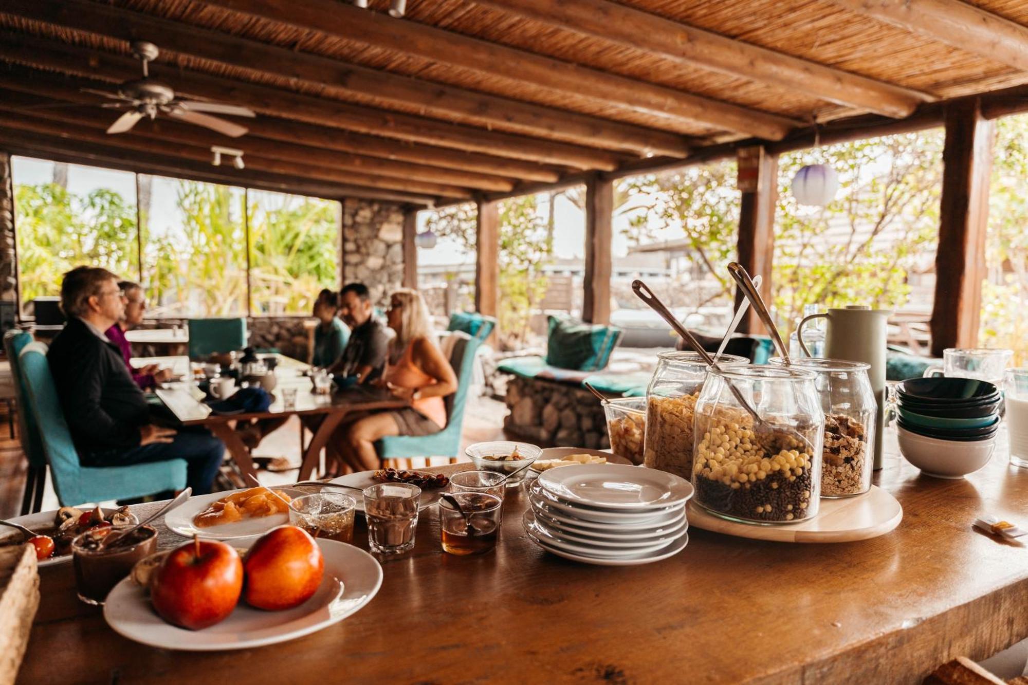 De Arrieta Village - Yurts And Stone - Shared Pool - Walking Distance To Arrieta - Eco Friendly