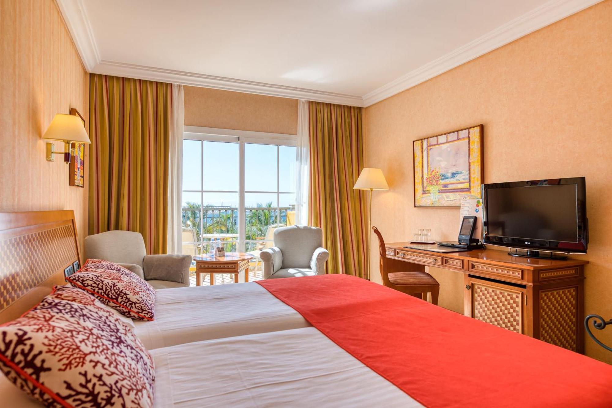 Cordial Mogan Playa Hotel
