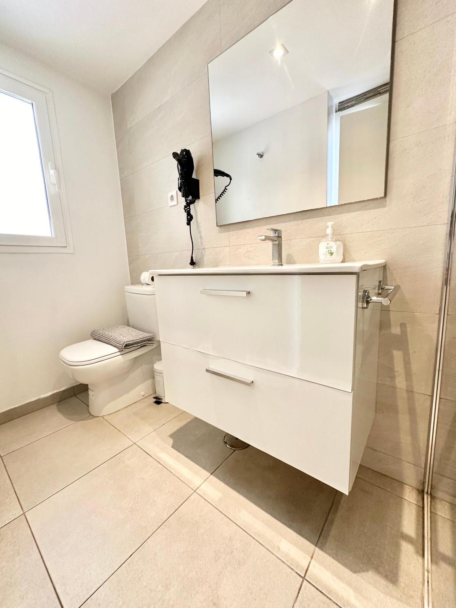 Apartamento Cosmopolitan Con Piscina, Doble Terraza, Y Wifi
