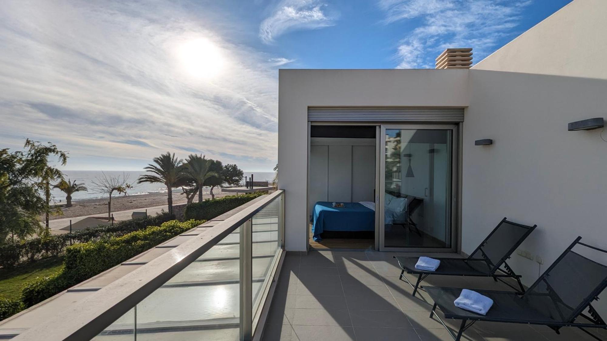 Paradise Beachfront Luxury Villa Villajoyosa