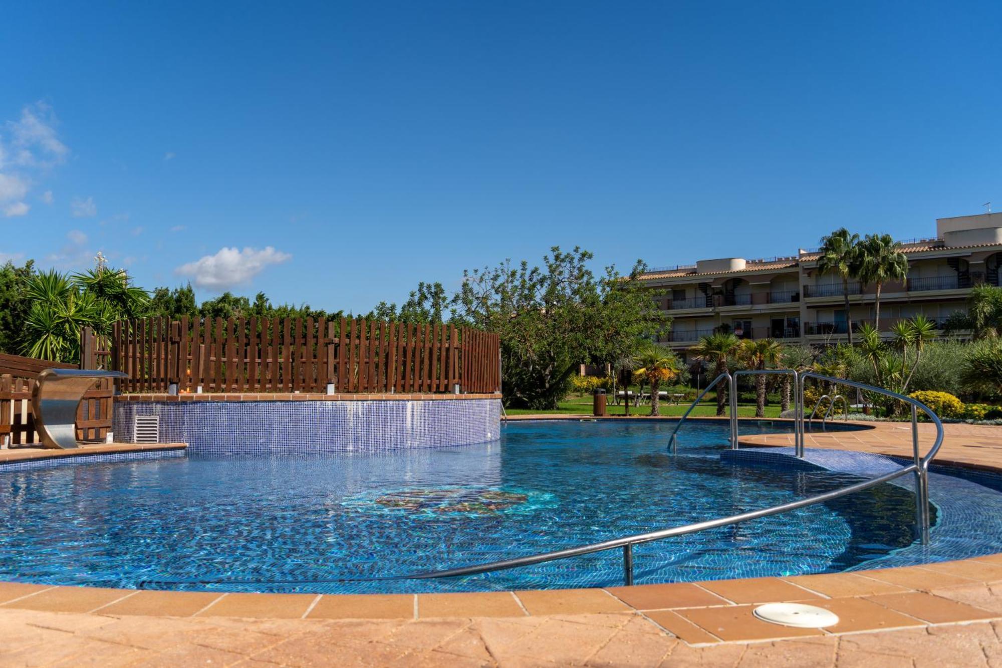 Golden Beach Apartment