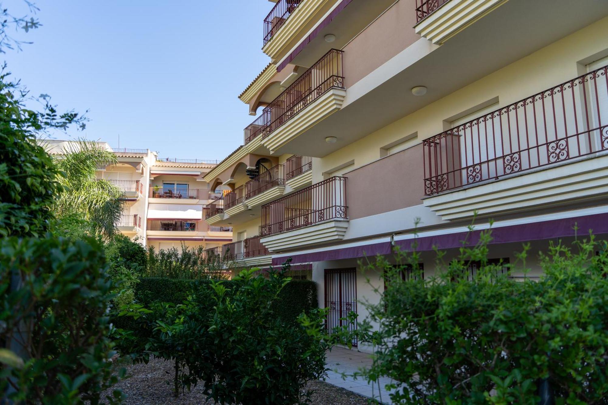 Golden Beach Apartment
