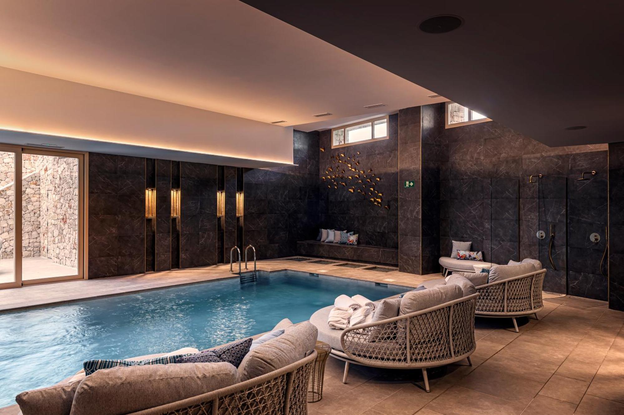 Dionis Boutique & Hotel