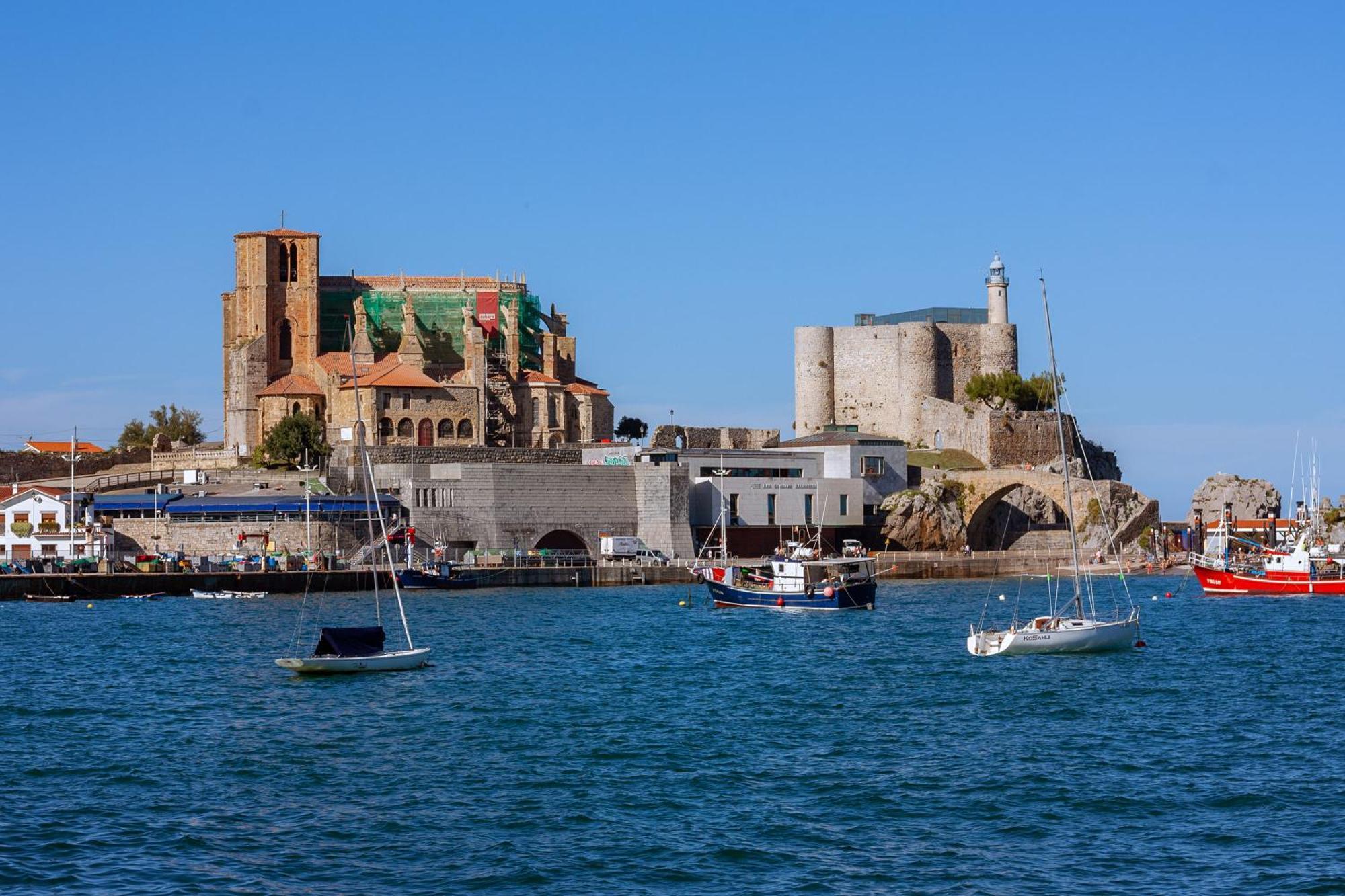 Sea Views In The Heart Of The Old Town Apartment