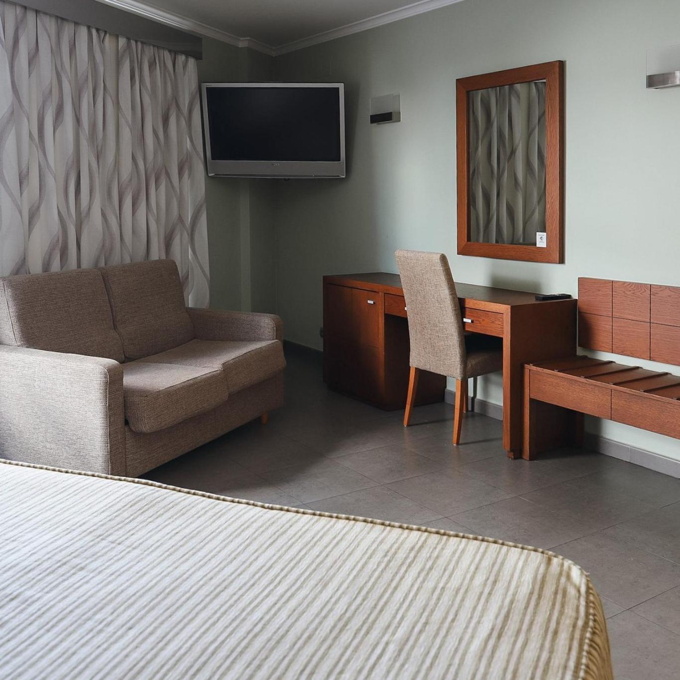 Nou Avenida Hotel