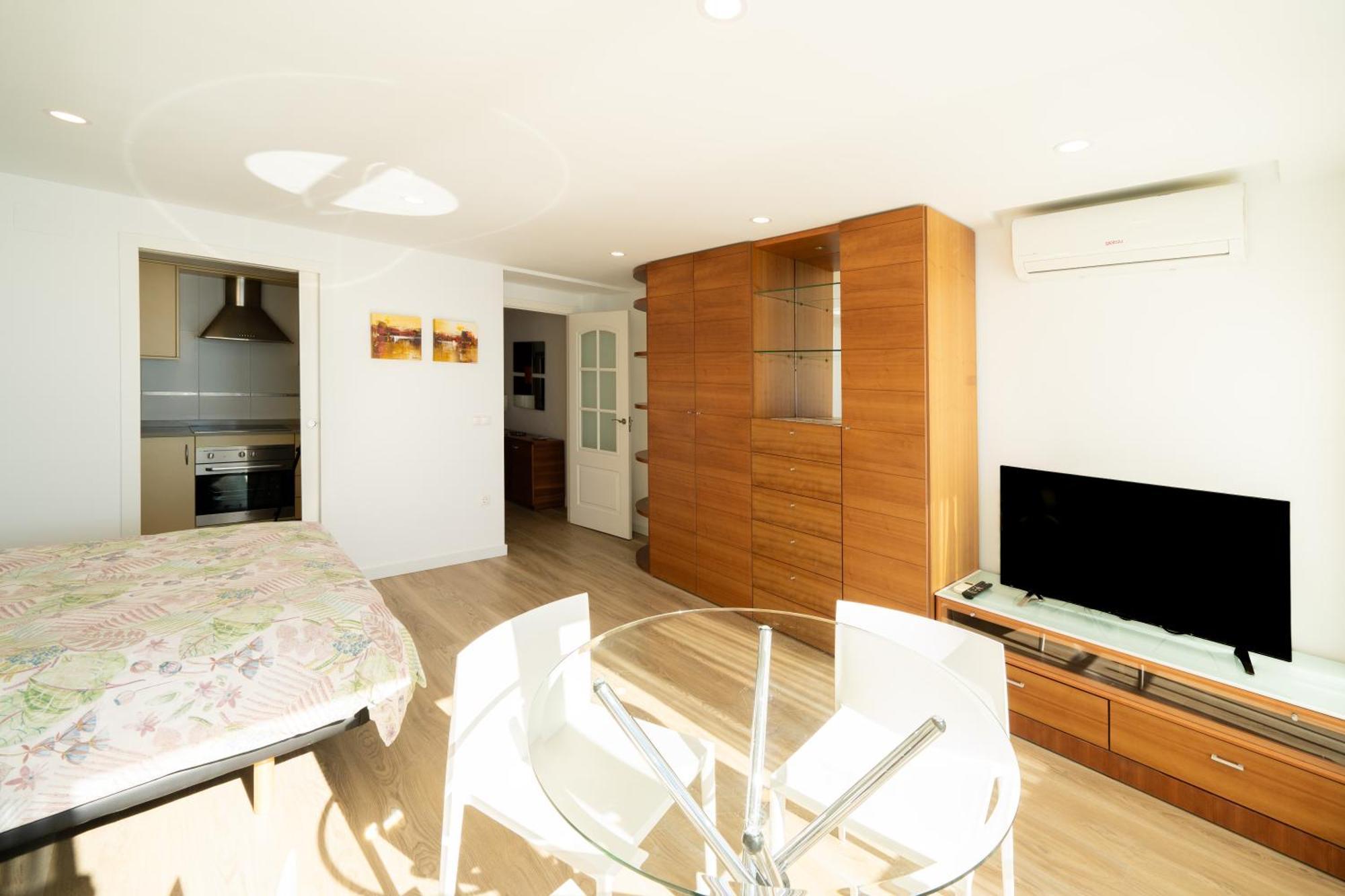 Primera Linea Playa Levante Apartment *