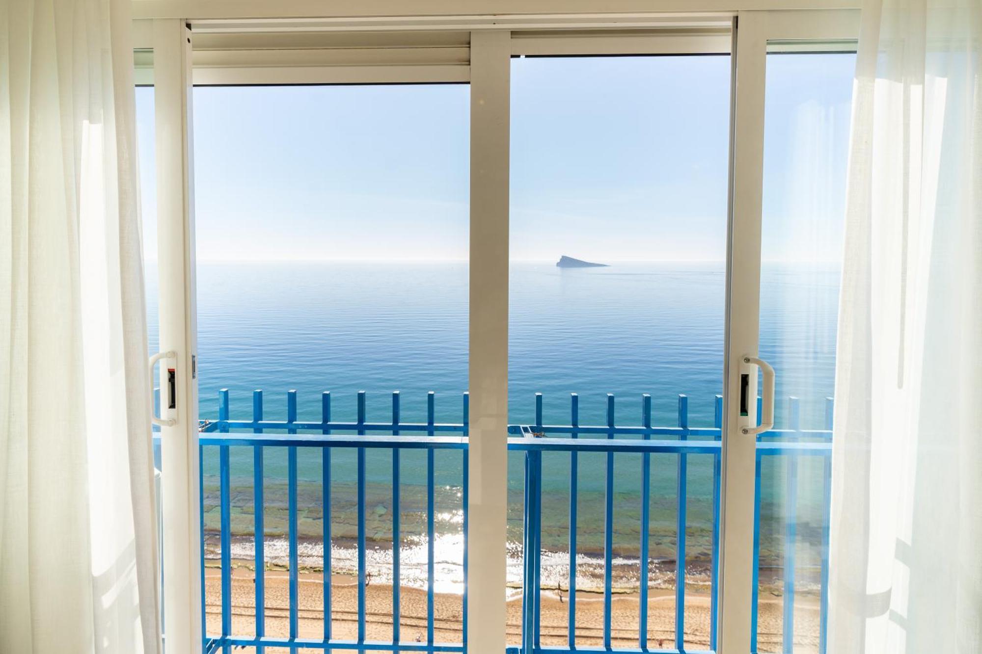 Primera Linea Playa Levante Apartment *