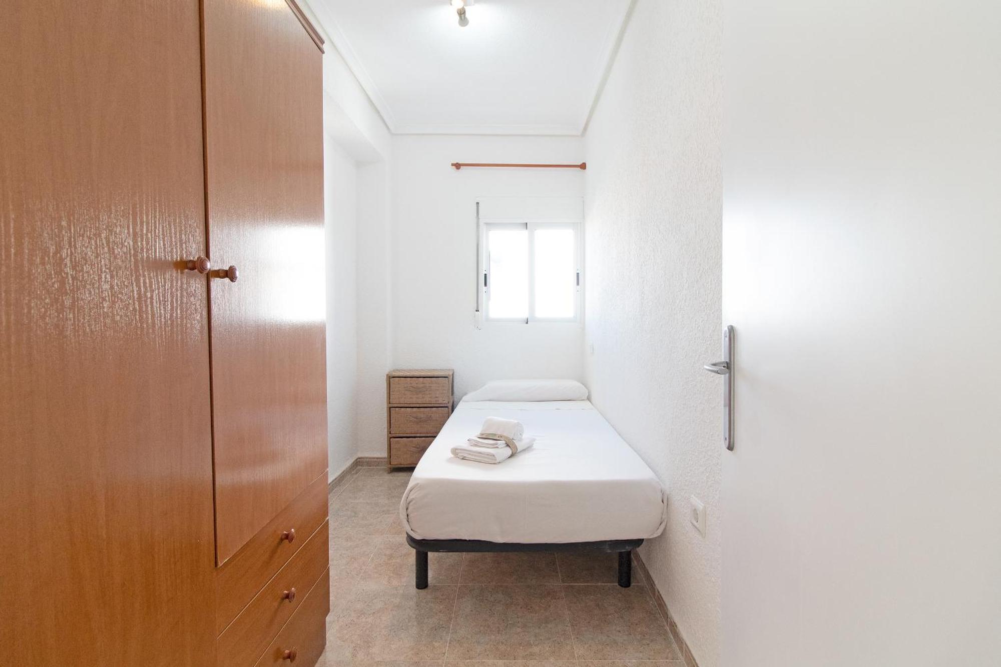 Apartamento Global Properties, Las Dachas 1 - Apartamento En Primera Línea De Playa Canet d'En Berenguer