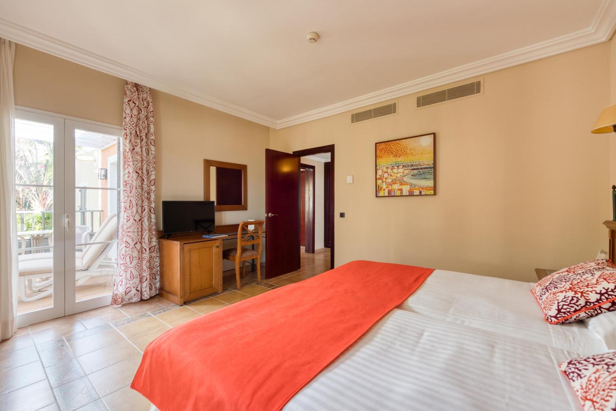 Cordial Mogan Playa 4*