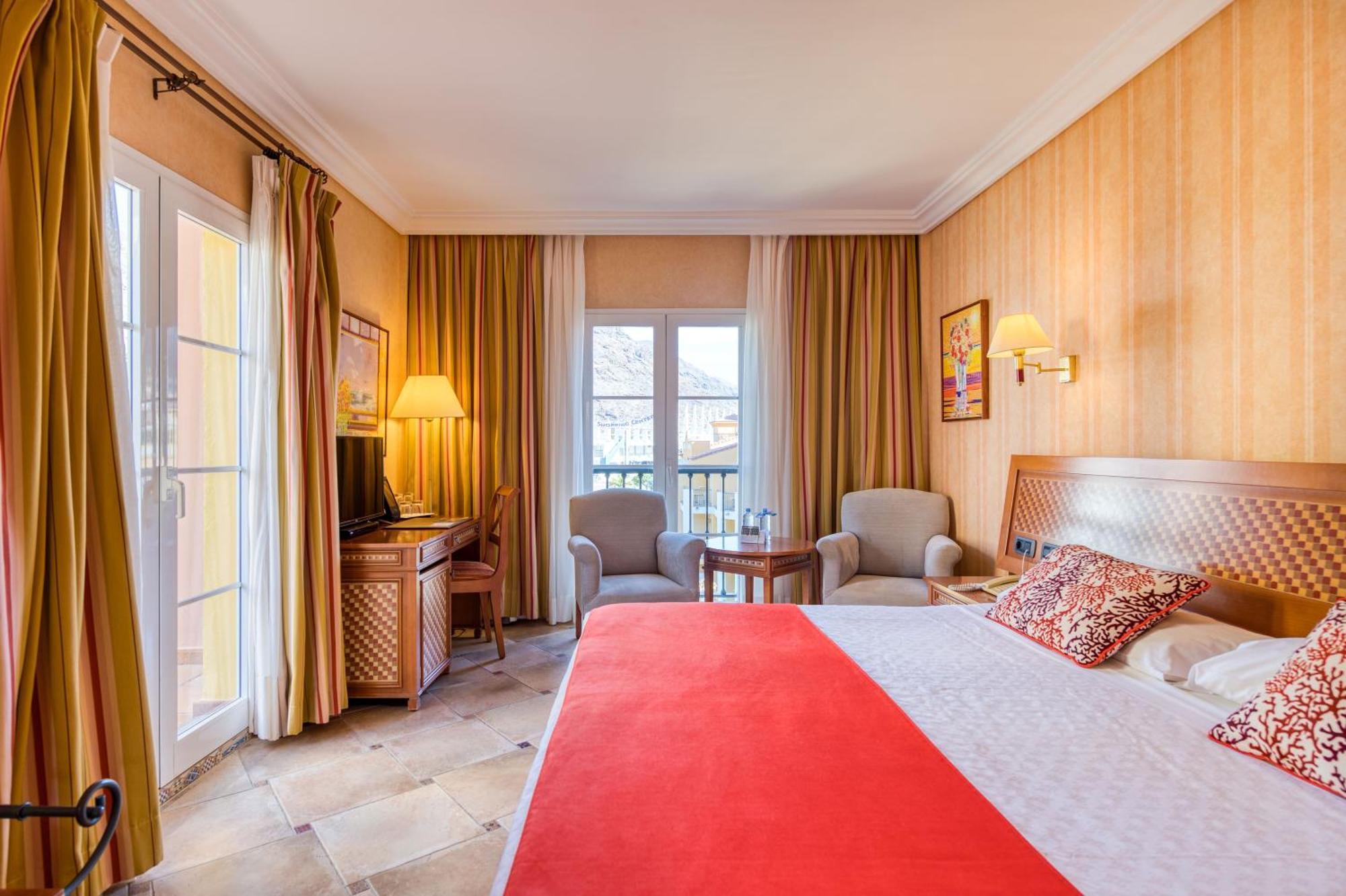 Cordial Mogan Playa Hotel