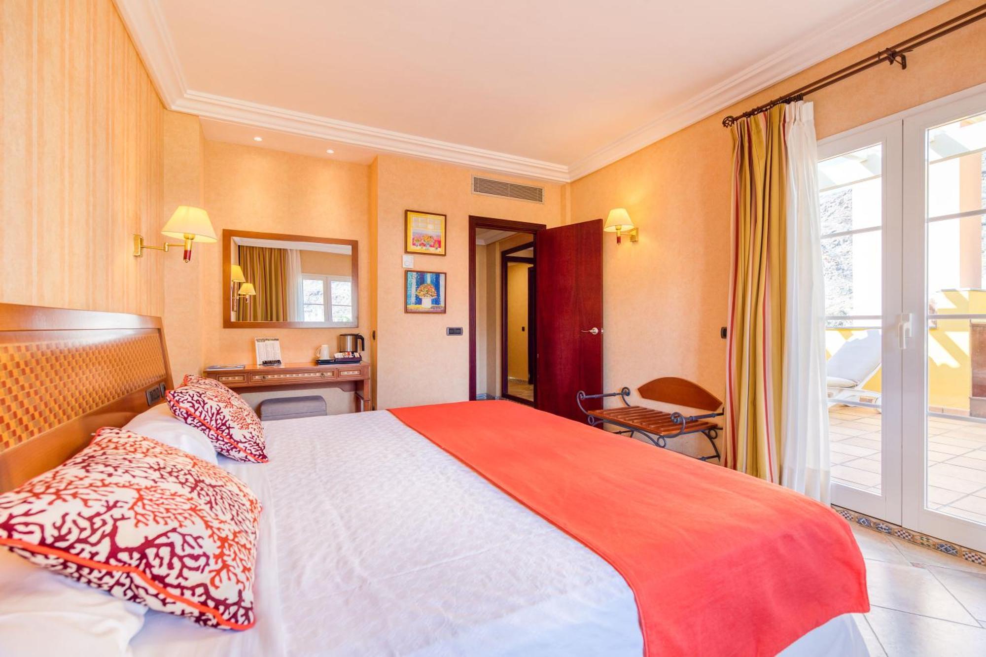 Cordial Mogan Playa Hotel 4*
