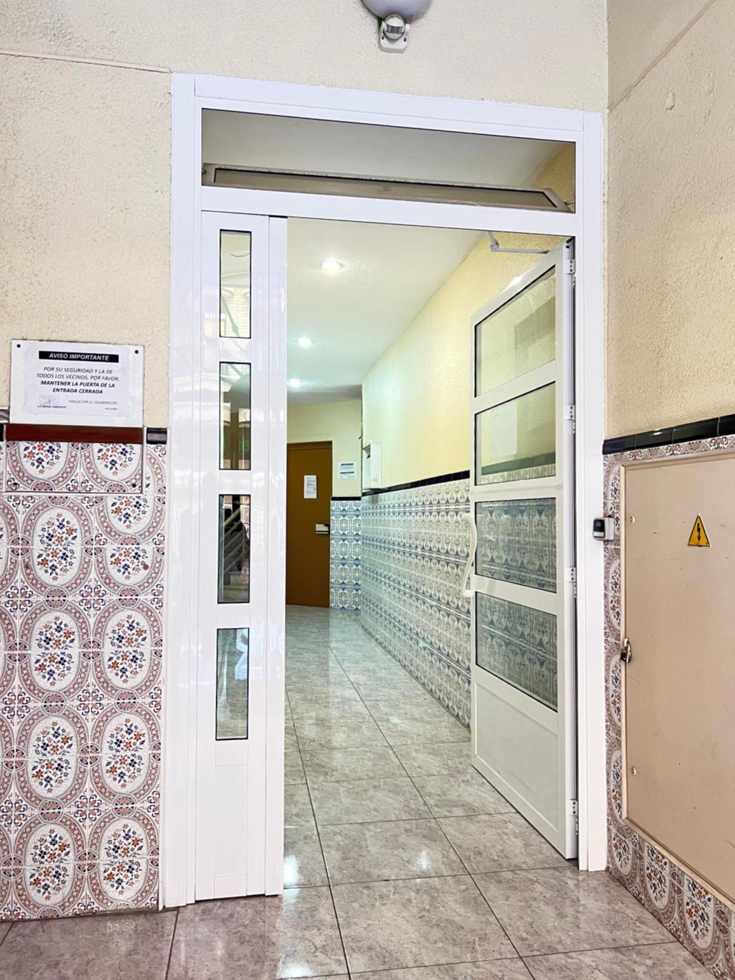 Renovated Cosy 350 M Playa Del Cura, With Official Touristic License Apartment Torrevieja