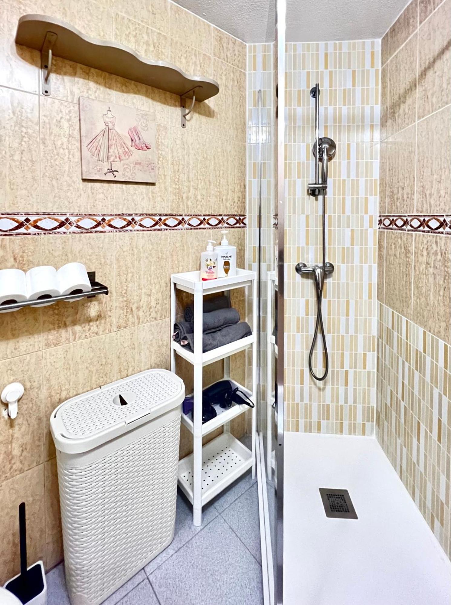 Apartment Renovated Cosy 350 M Playa Del Cura, With Official Touristic License Torrevieja