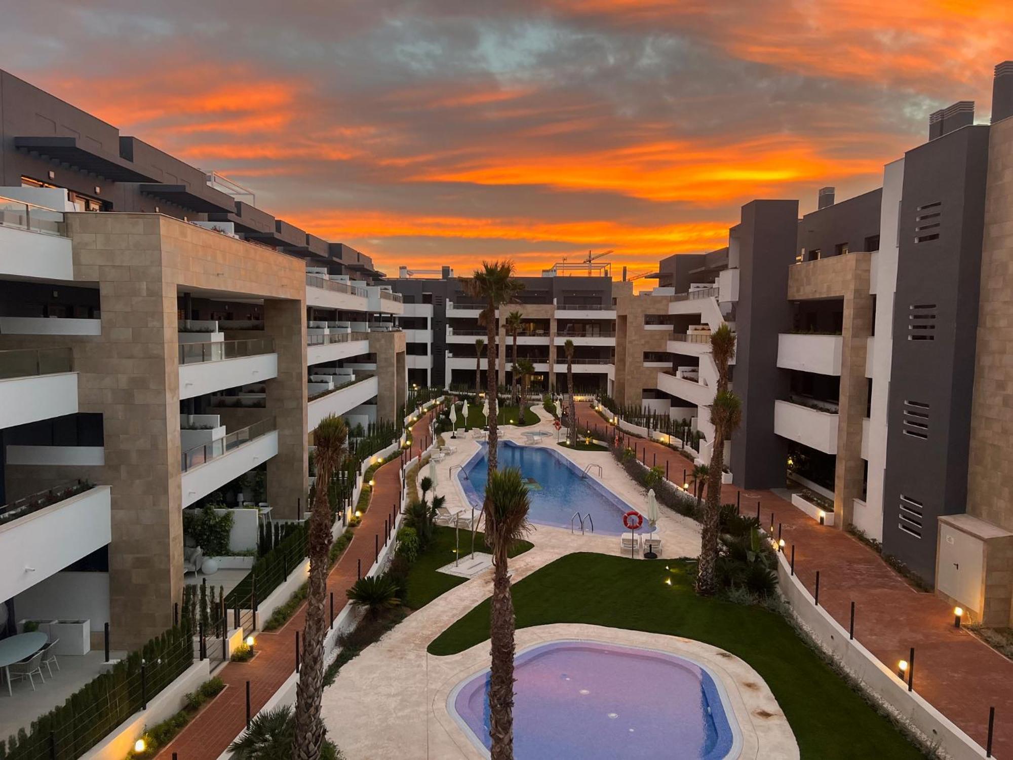 New - Flamenca Village - Fantastic Location!