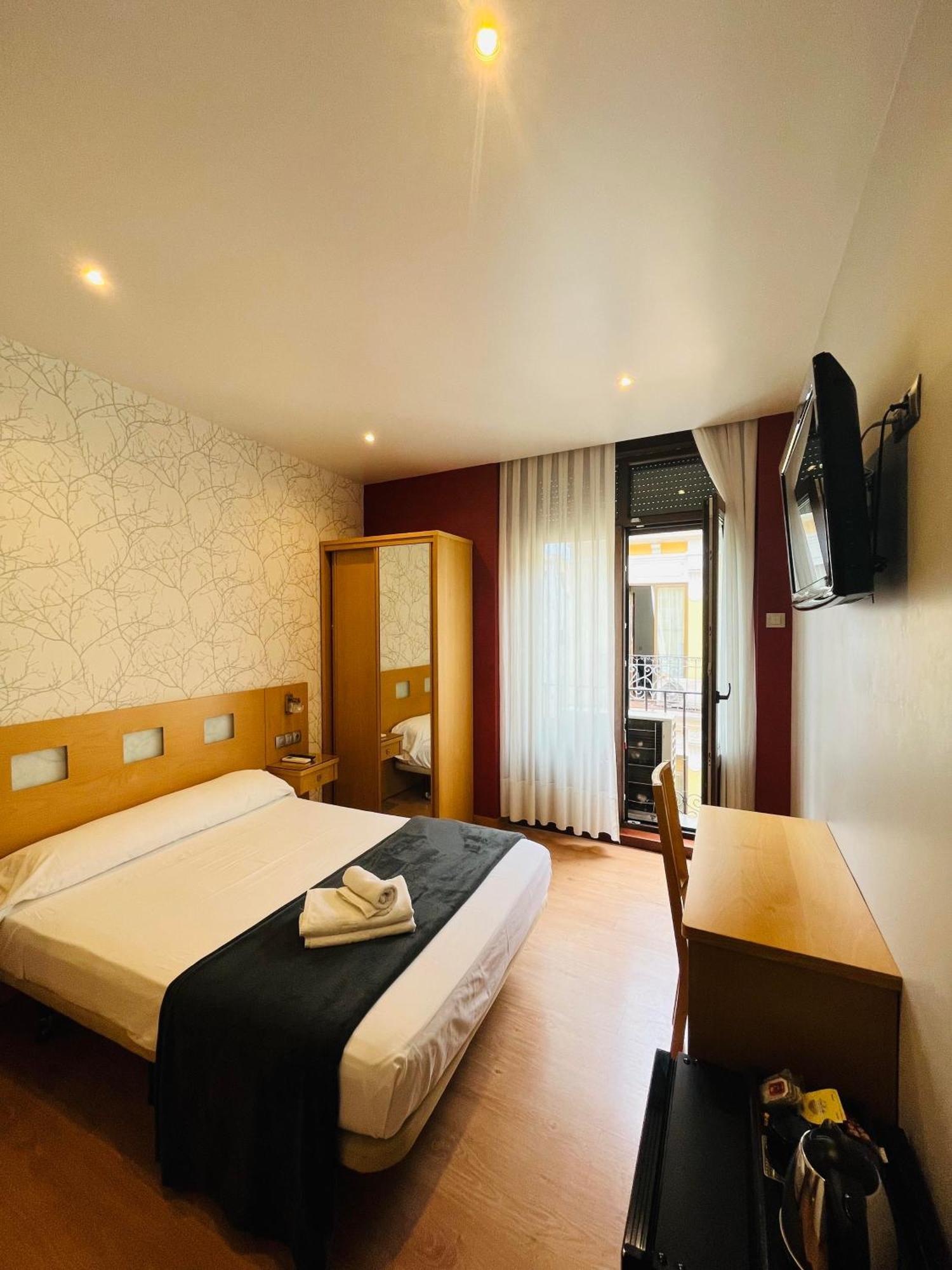 Abami Ii Guest house 2*