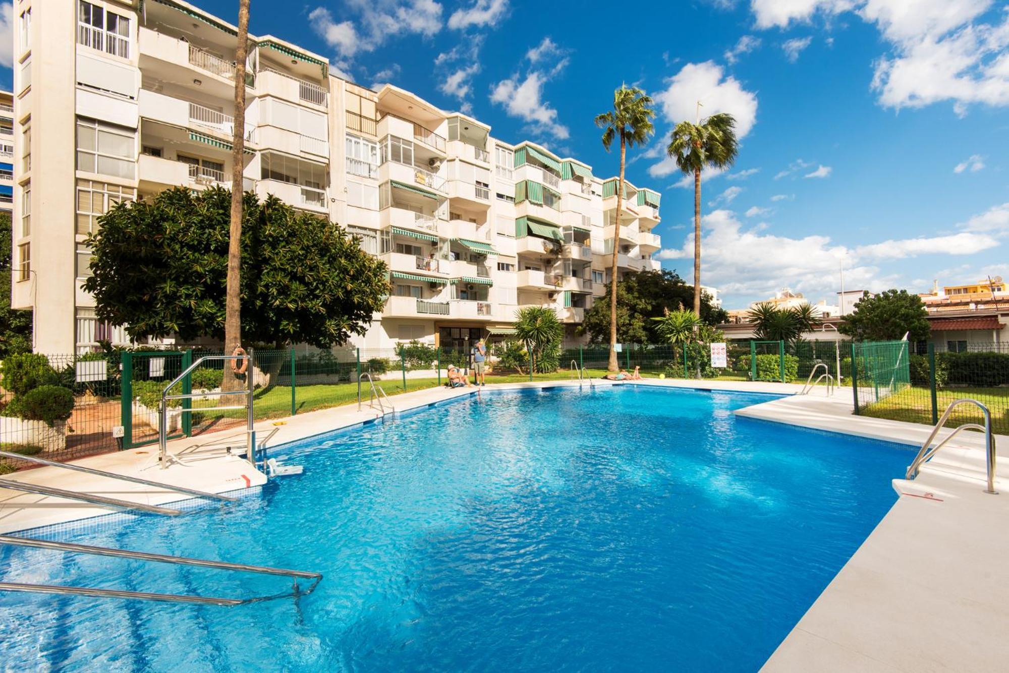 Apartamento Aloha Torres Carihuela