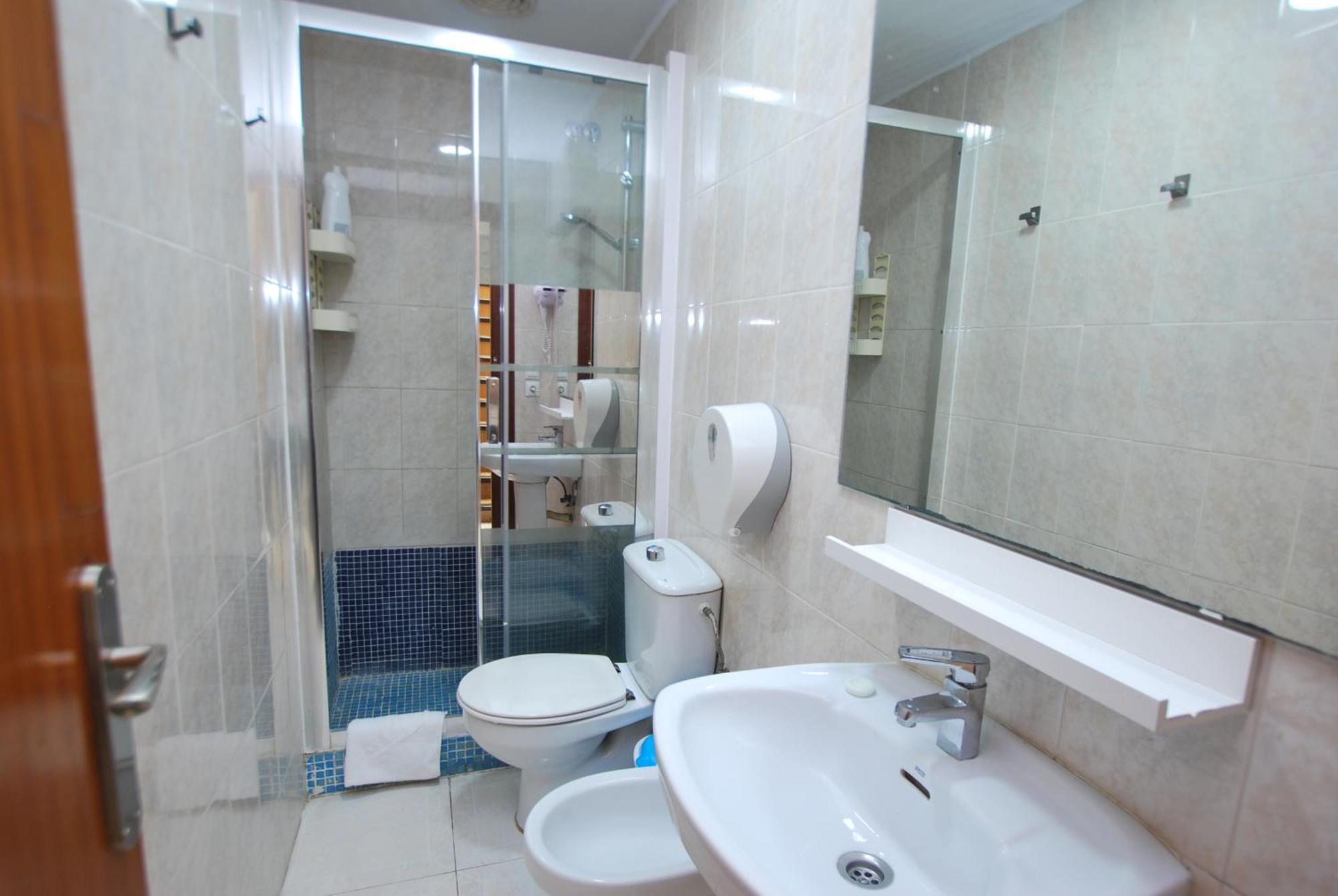 Tres Leones Hotel