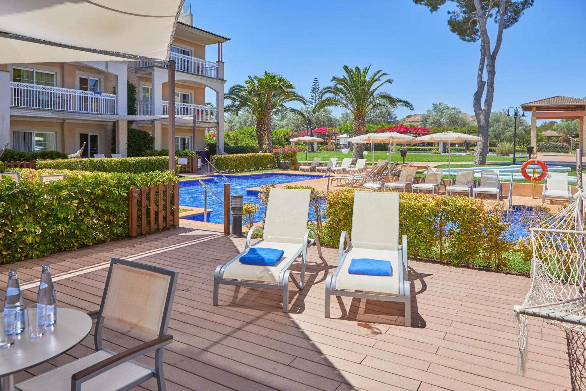 Zafiro Picafort Aparthotel
