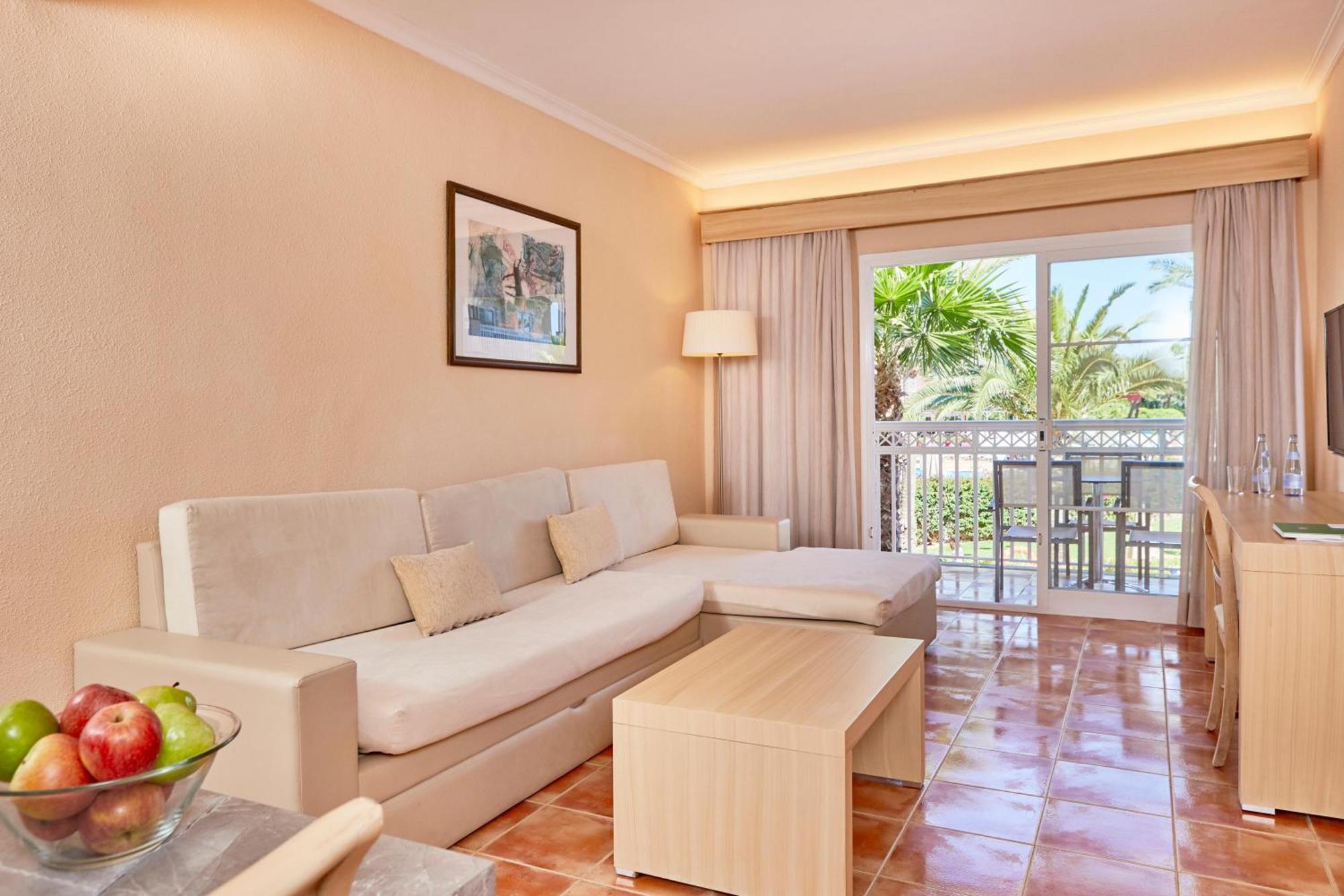 Zafiro Picafort Aparthotel 4*