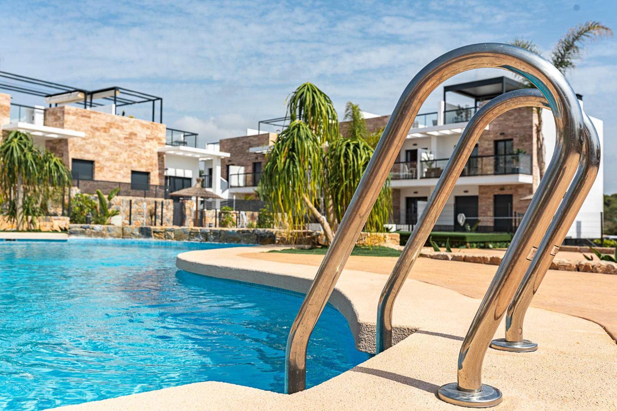 Blue Diamond Apartment *