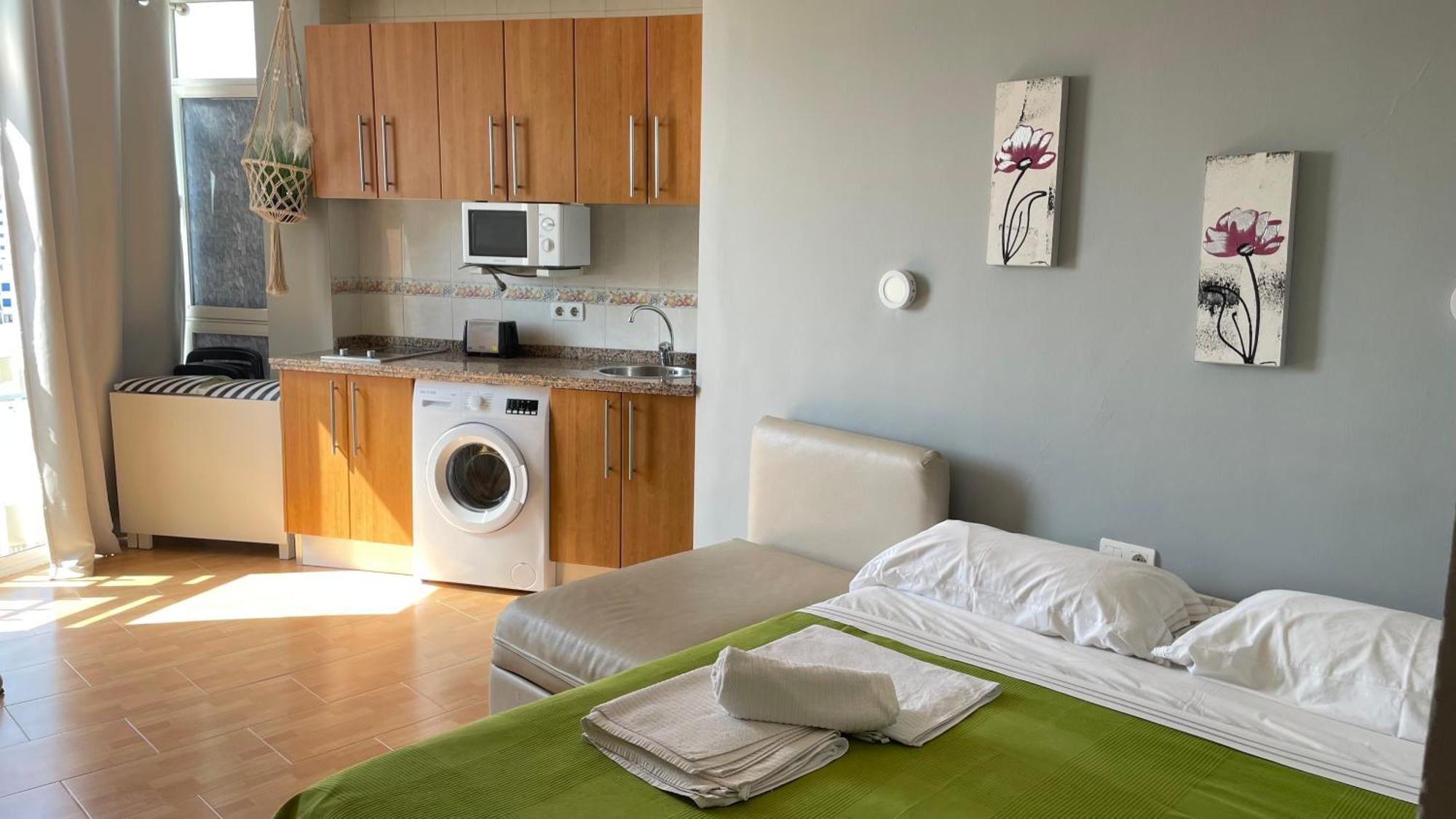 ,apartamento-estudio Primera Linea De Playa Bed & Breakfast