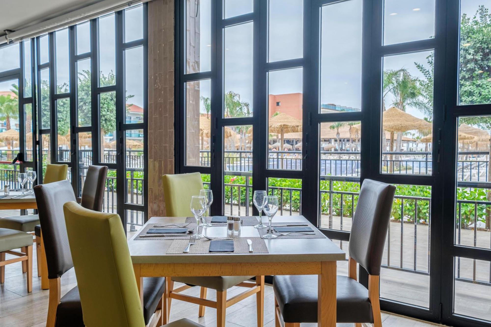Hotel Best Costa Ballena 4*