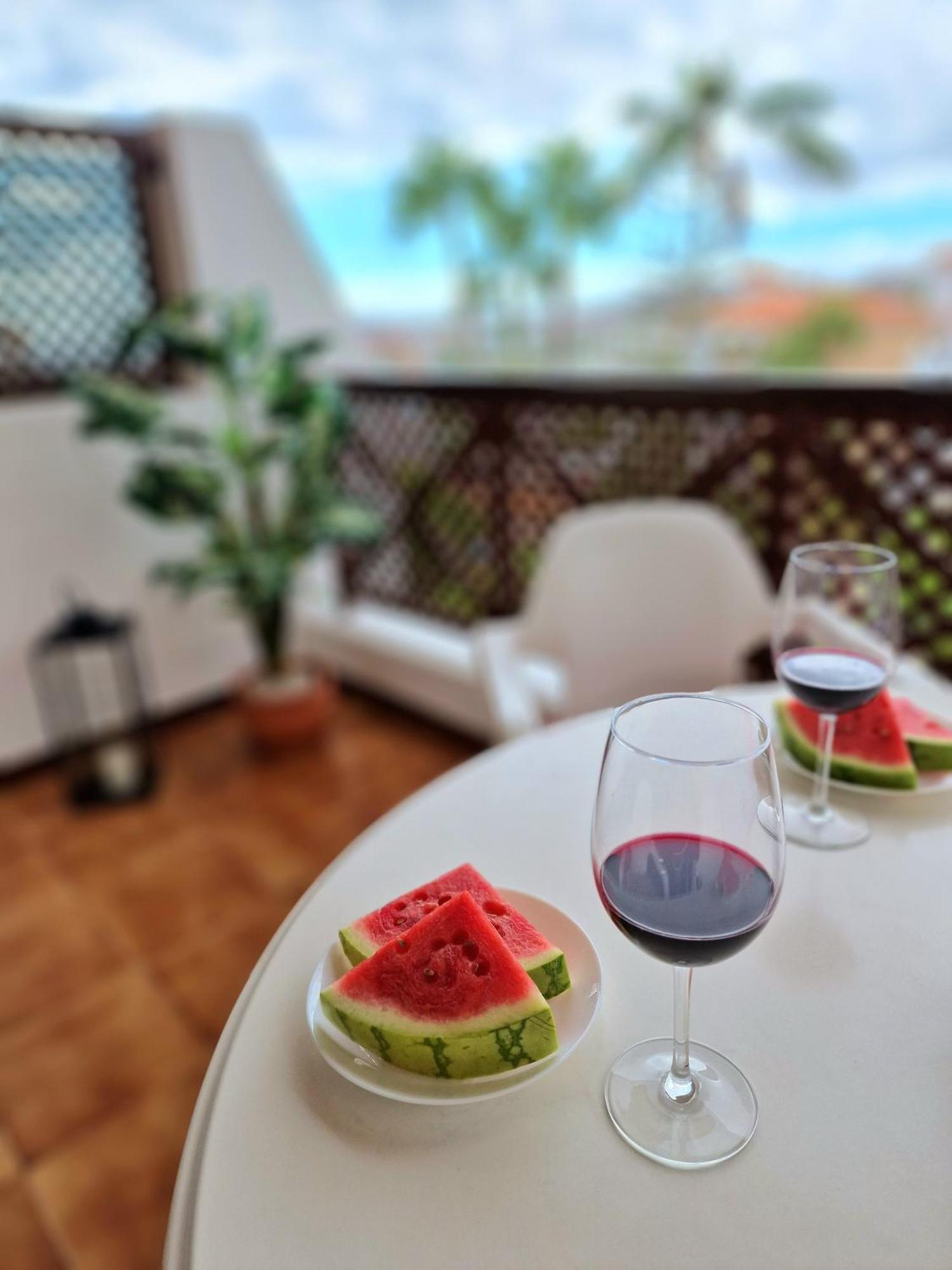 Strelitzia - Ocean View & Heated Pool San Miguel de Abona