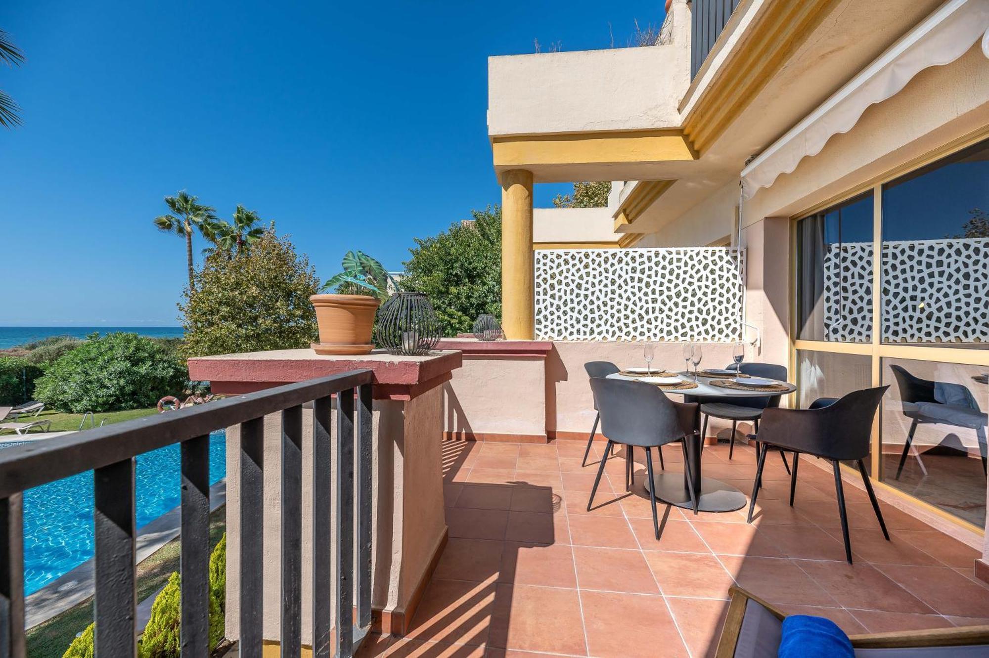 Front Line Holiday home